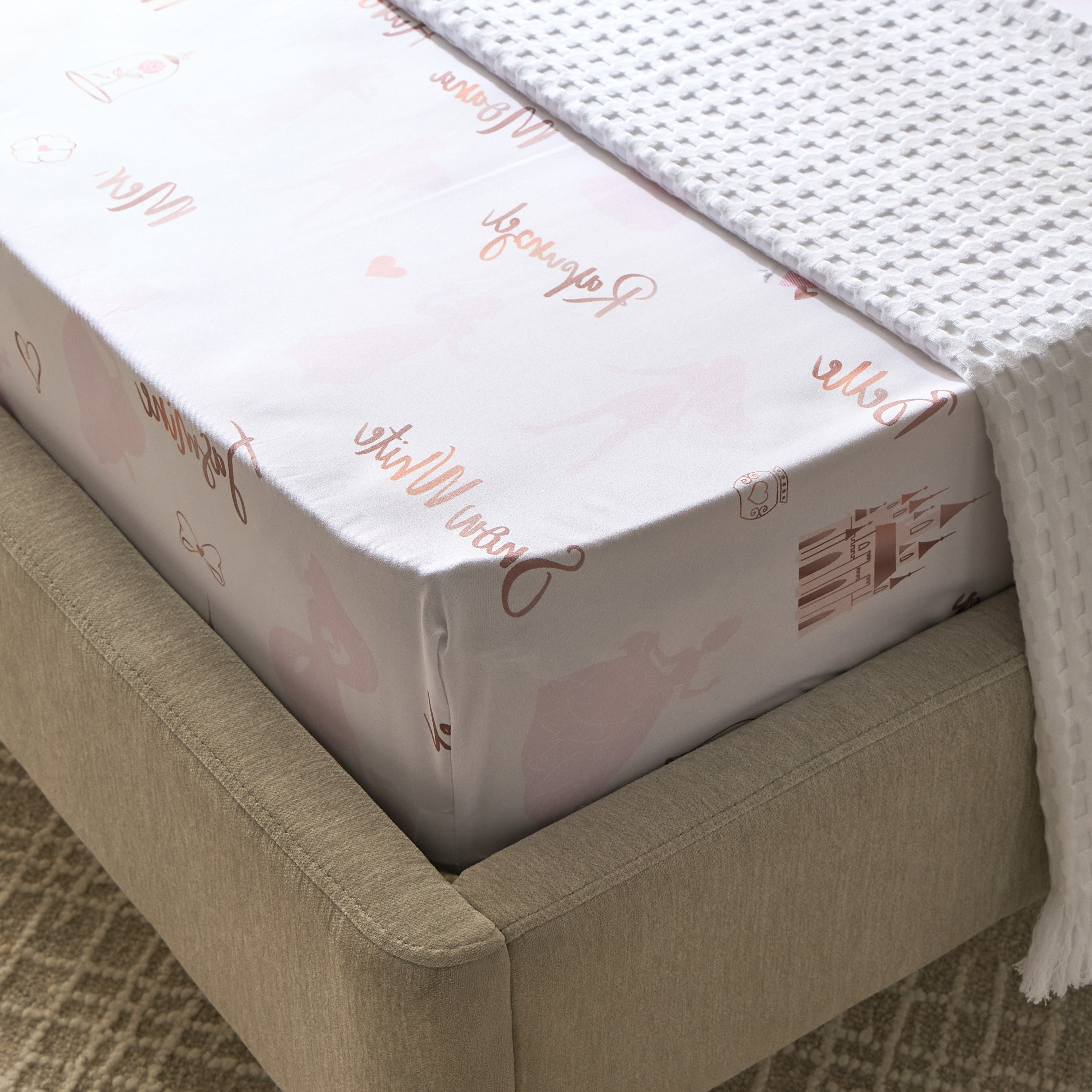 Princess Names Twin Fitted Sheet - 120x200+25 cm-hbxhomeware-hbxbedroom-image-1