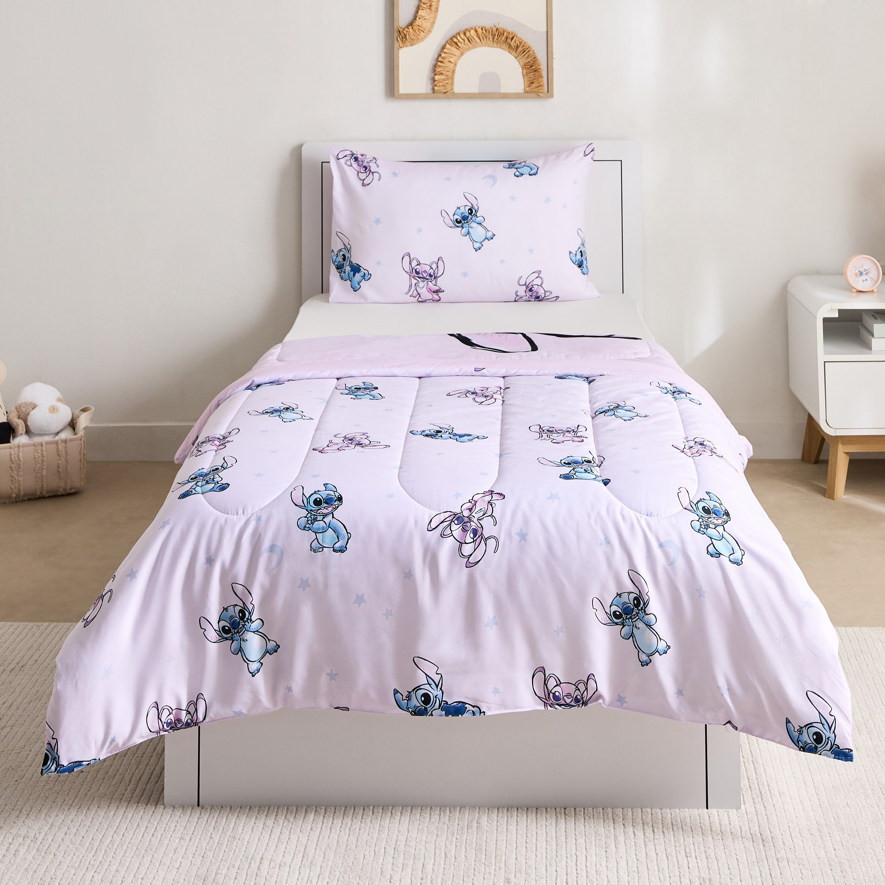 طقم لحاف فردي قطعتين بتصميم ستيتش - 135x220 سم-hbxhomeware-hbxbedroom-image-4