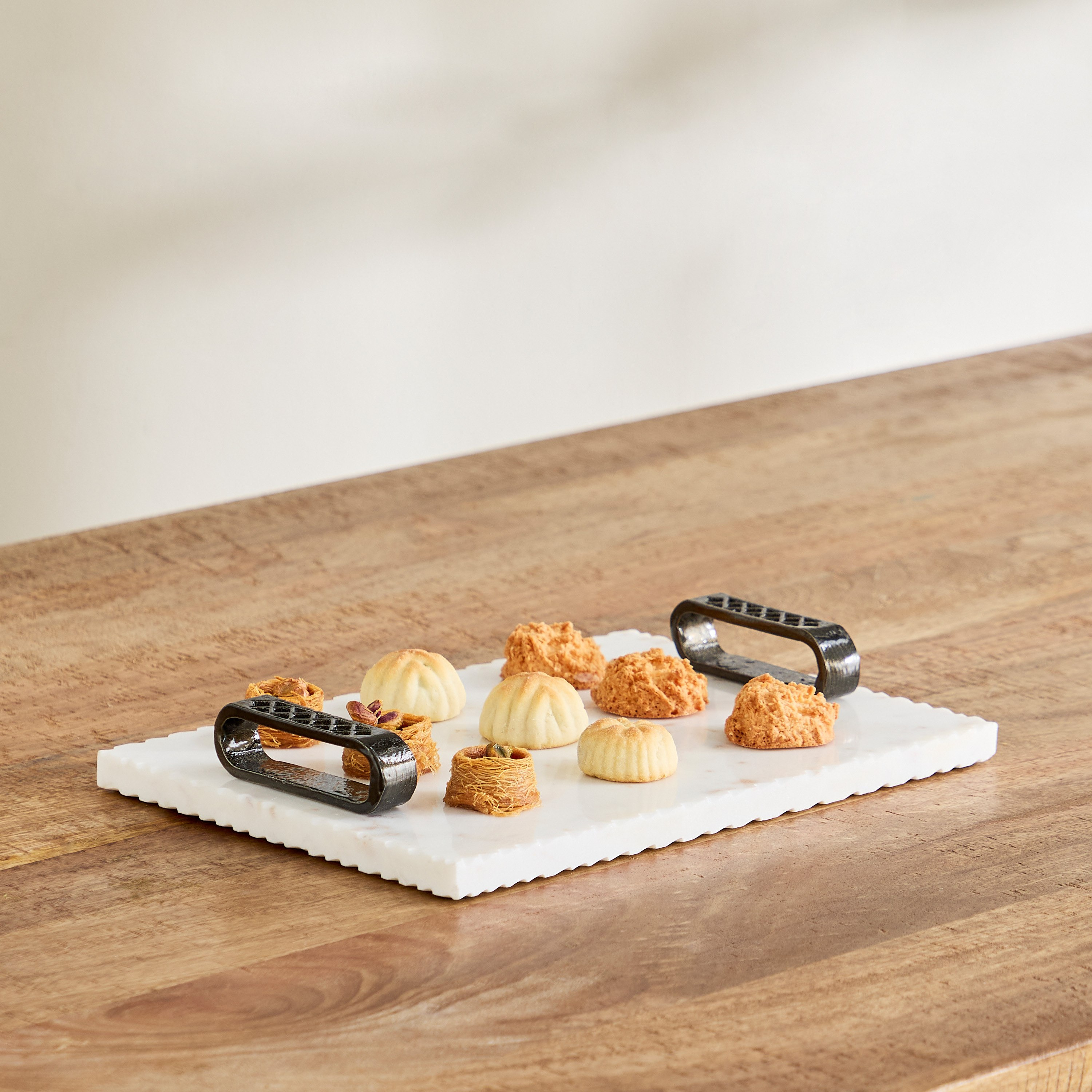 Willow Marble Tray with Handle - 30x22x5 cm-PROMO_HB_AE_B1G1_250925-image-1