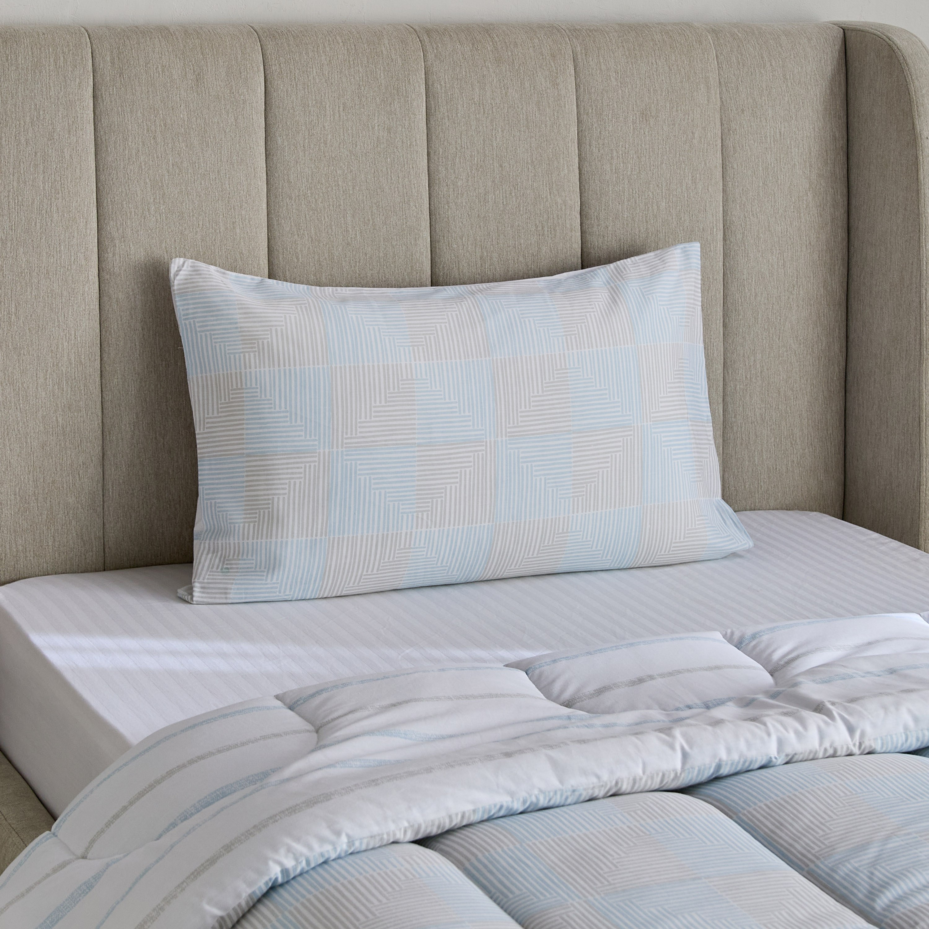 طقم لحاف قطن فردي بطبعات قطعتين جاسون من أورورا - 135x220 سم-hbxhomeware-hbxkidsandyouth-image-1