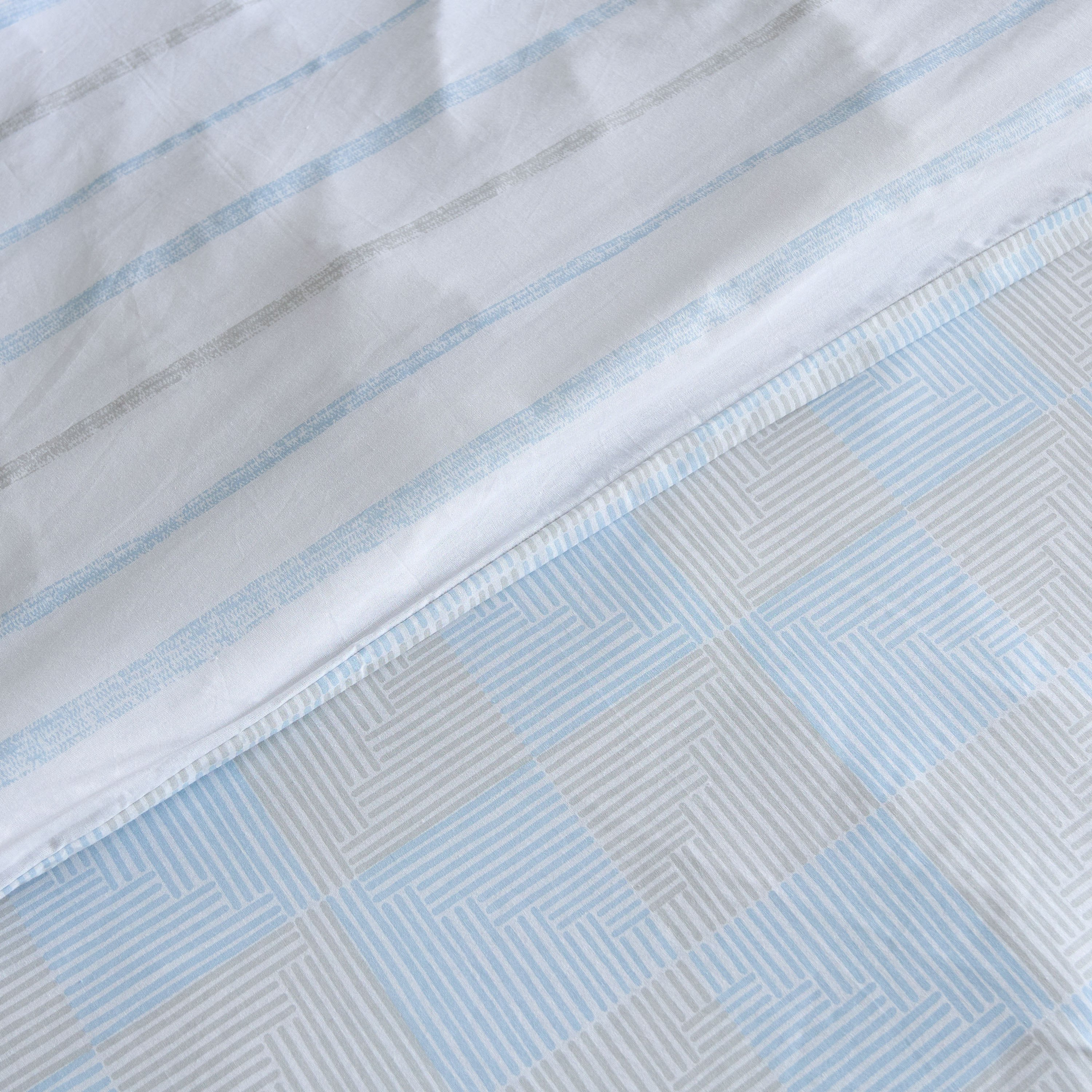طقم غطاء لحاف مبطن توين قطن بطبعات 3 قطع جاسون من أورورا - 150x220 سم-hbxhomeware-hbxbedroom-image-5