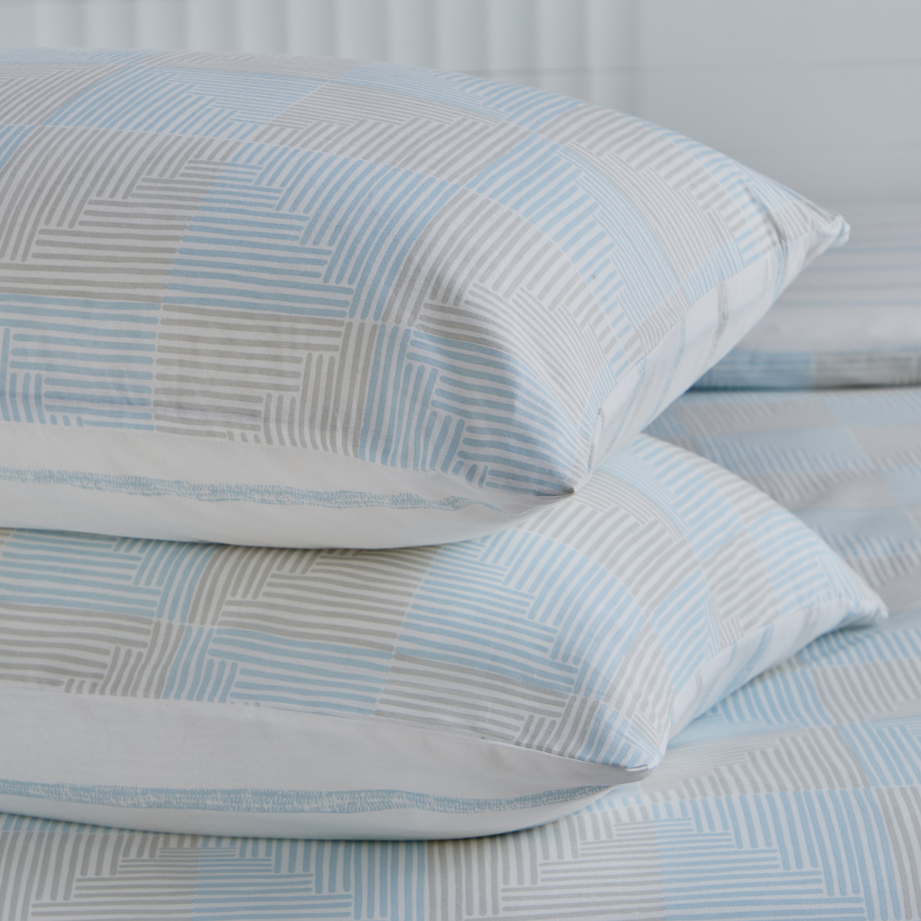 طقم غطاء لحاف مبطّن كينج قطن بطبعات 3 قطع جاسون من أورورا - 220x220 سم-hbxhomeware-hbxbedroom-image-7