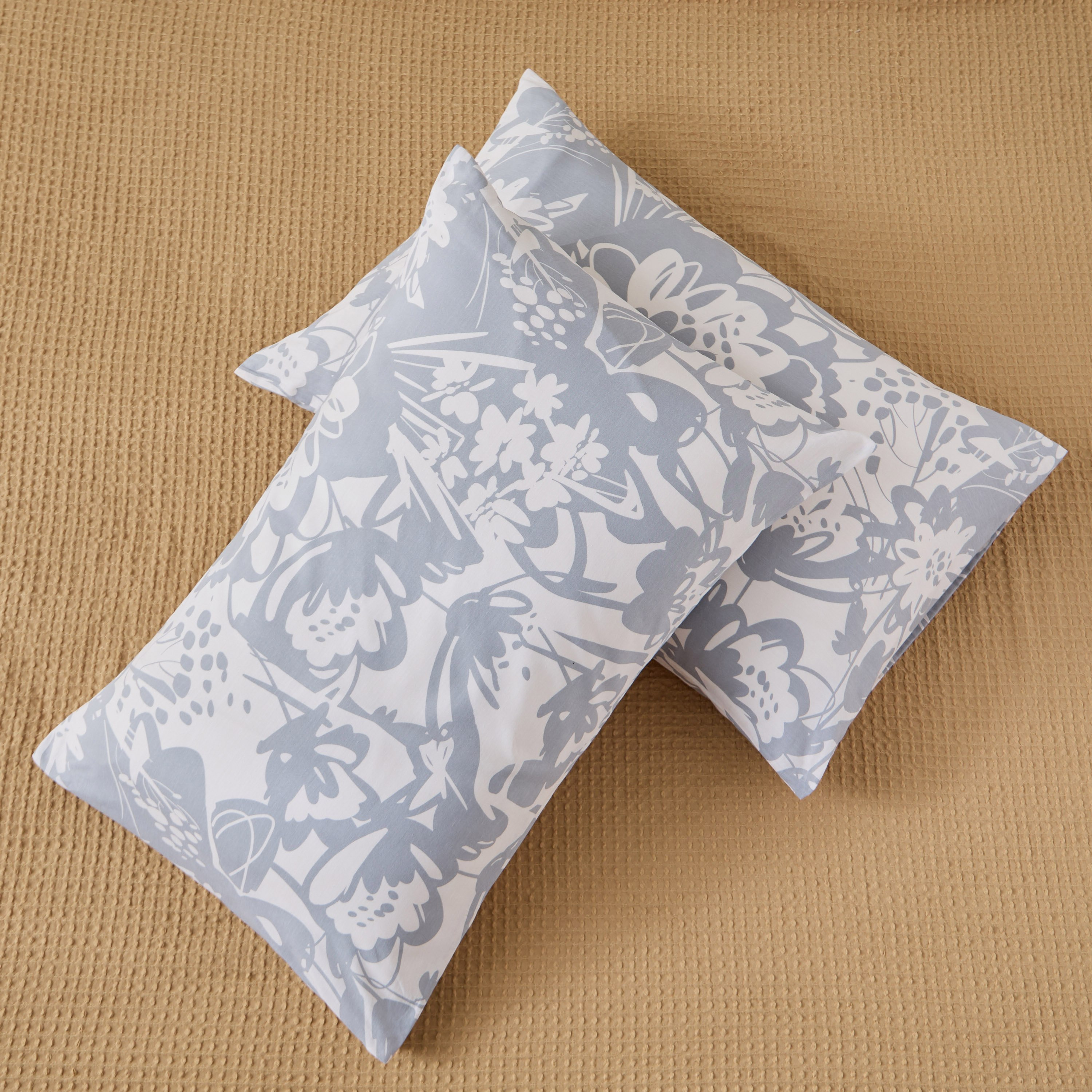 Aurora Heya 2-Piece Printed Cotton Pillow Cover Set - 50x75 cm-hbxhomeware-hbxkidsandyouth-image-4
