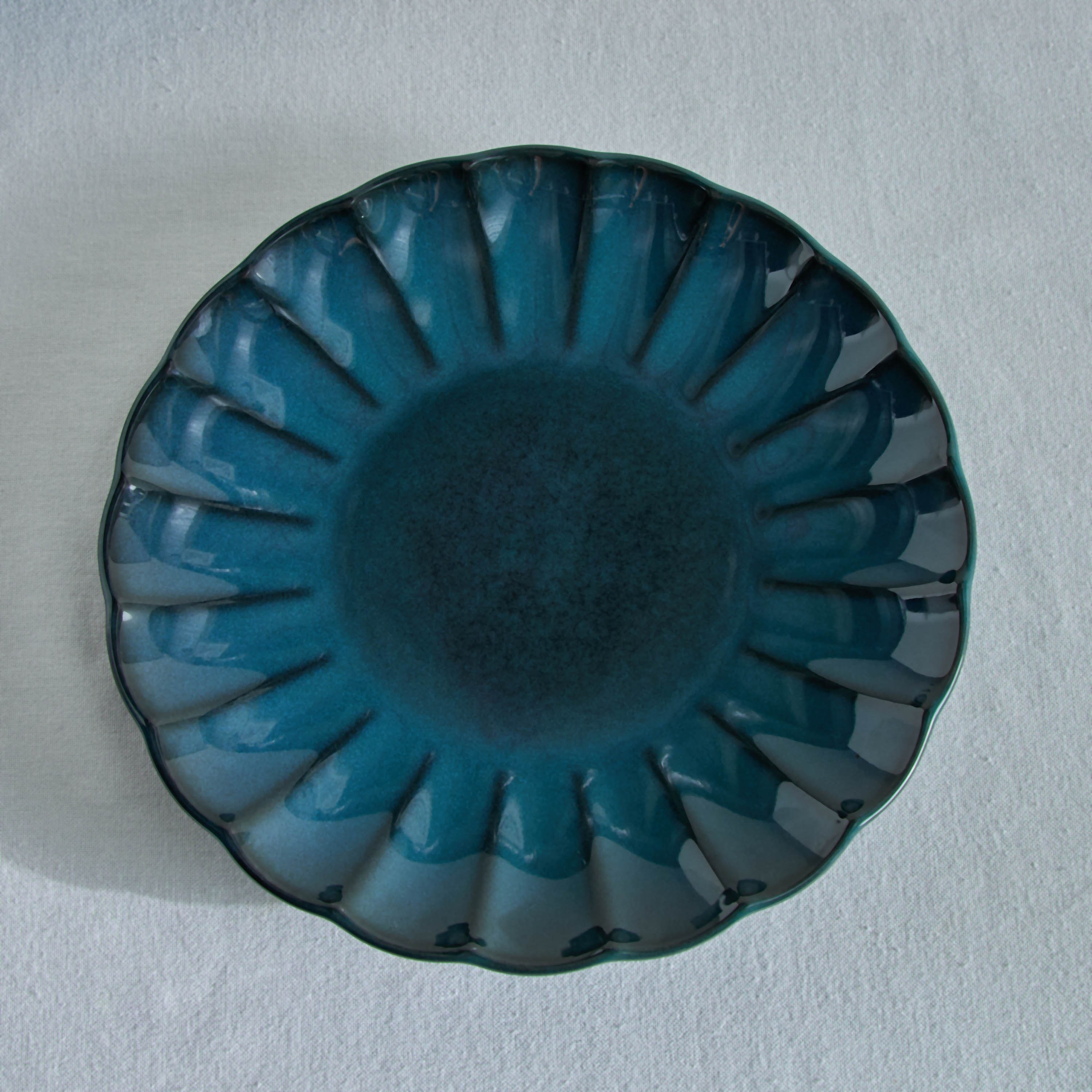Siam Stoneware Blue Scallop Dinner Plate - 27 cm-hbxdecorandfurnishings-tabletop-crockery-image-2