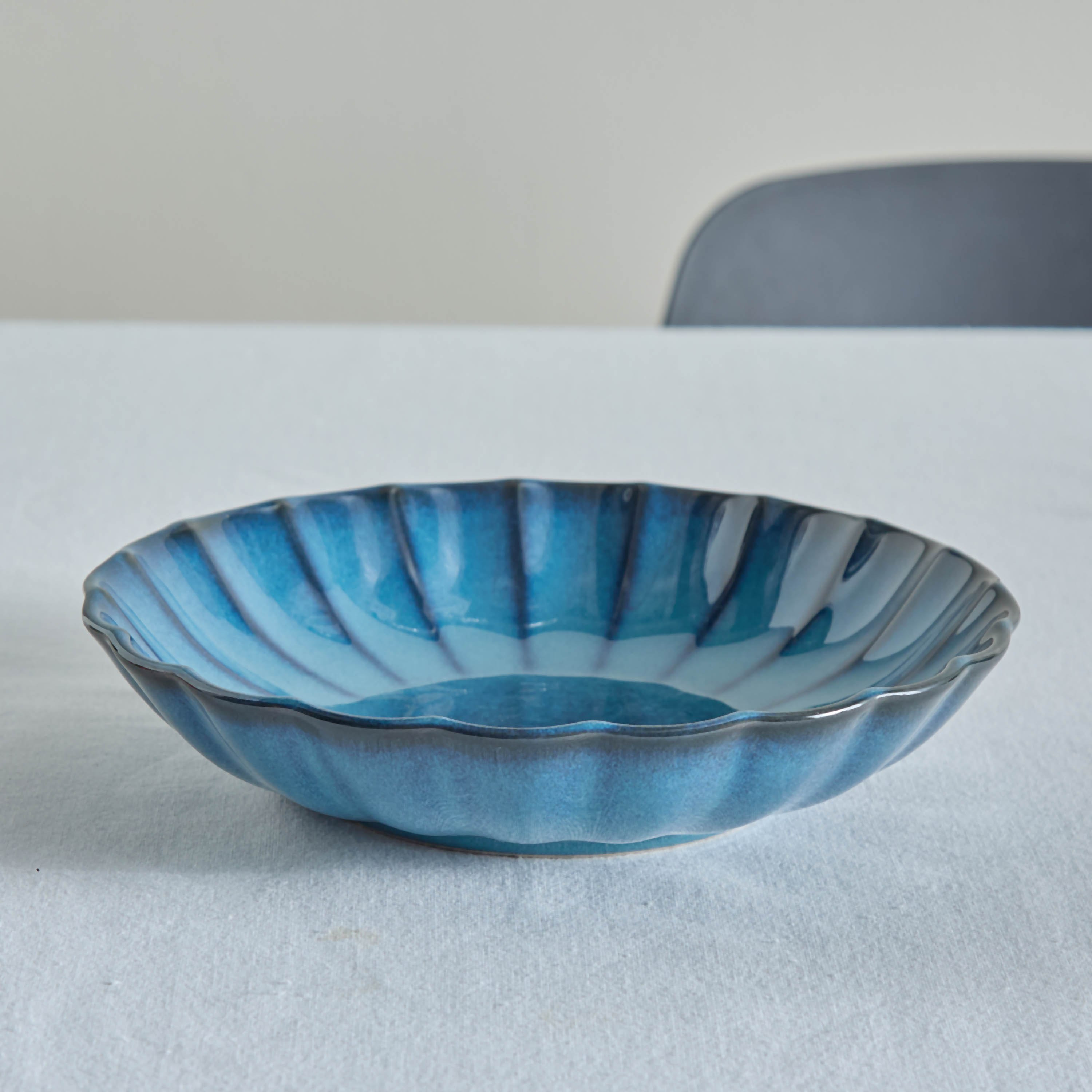 Siam Stoneware Blue Scallop Soup Plate - 22.5 cm-hbxdecorandfurnishings-tabletop-crockery-image-2