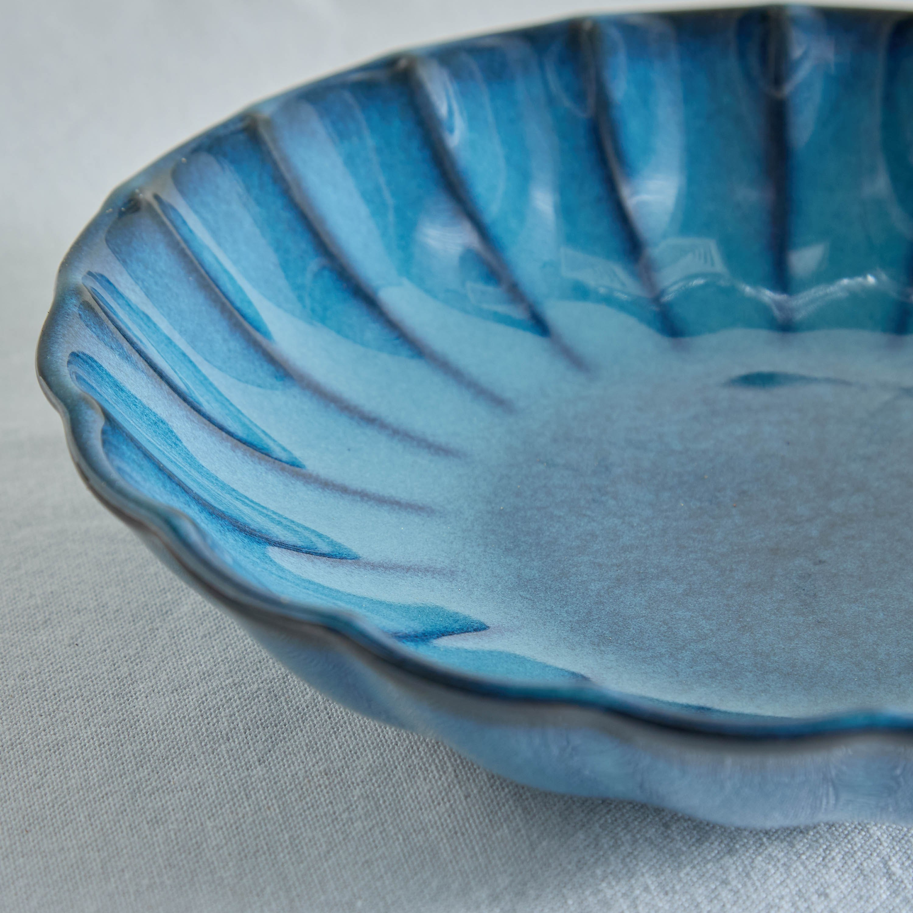 Siam Stoneware Blue Scallop Soup Plate - 22.5 cm-hbxdecorandfurnishings-tabletop-crockery-image-3