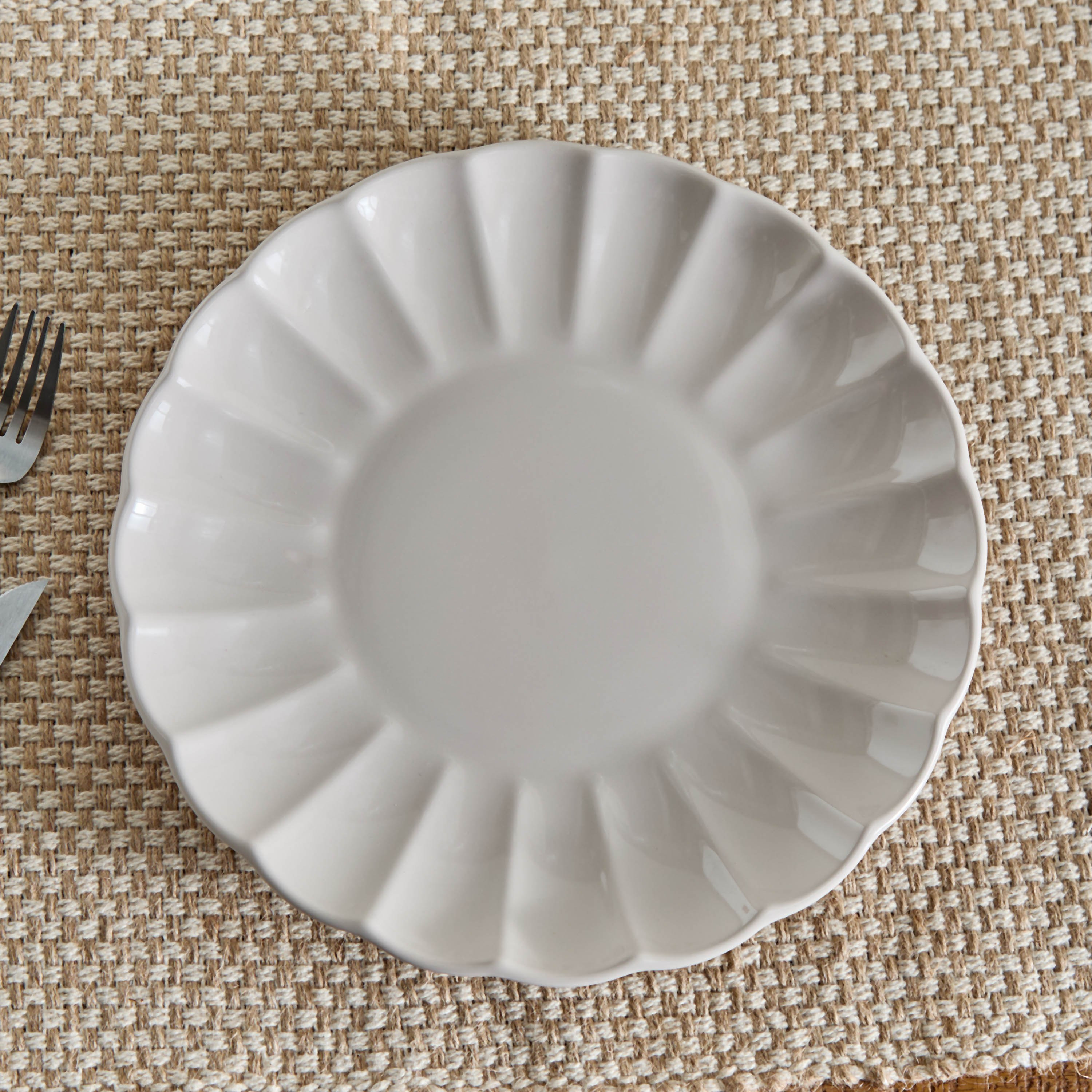 صحن عشاء صدفي من سيام - 27 سم-hbxdecorandfurnishings-tabletop-crockery-image-2