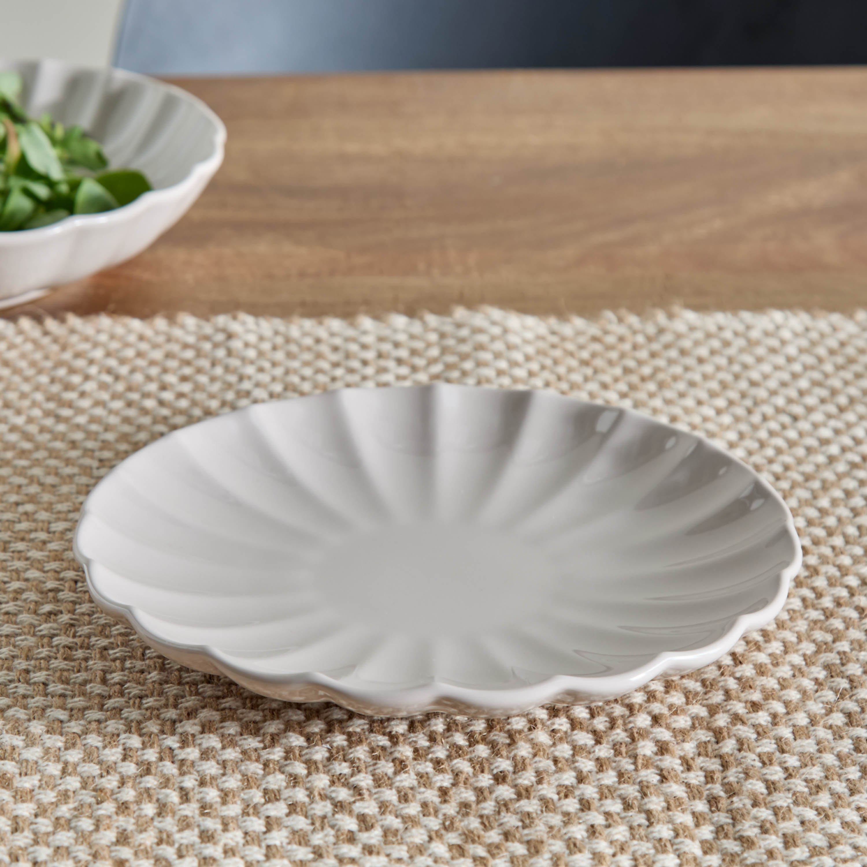 صحن جانبي بتصميم صدفي من سيام - 21 سم-hbxdecorandfurnishings-tabletop-crockery-image-1