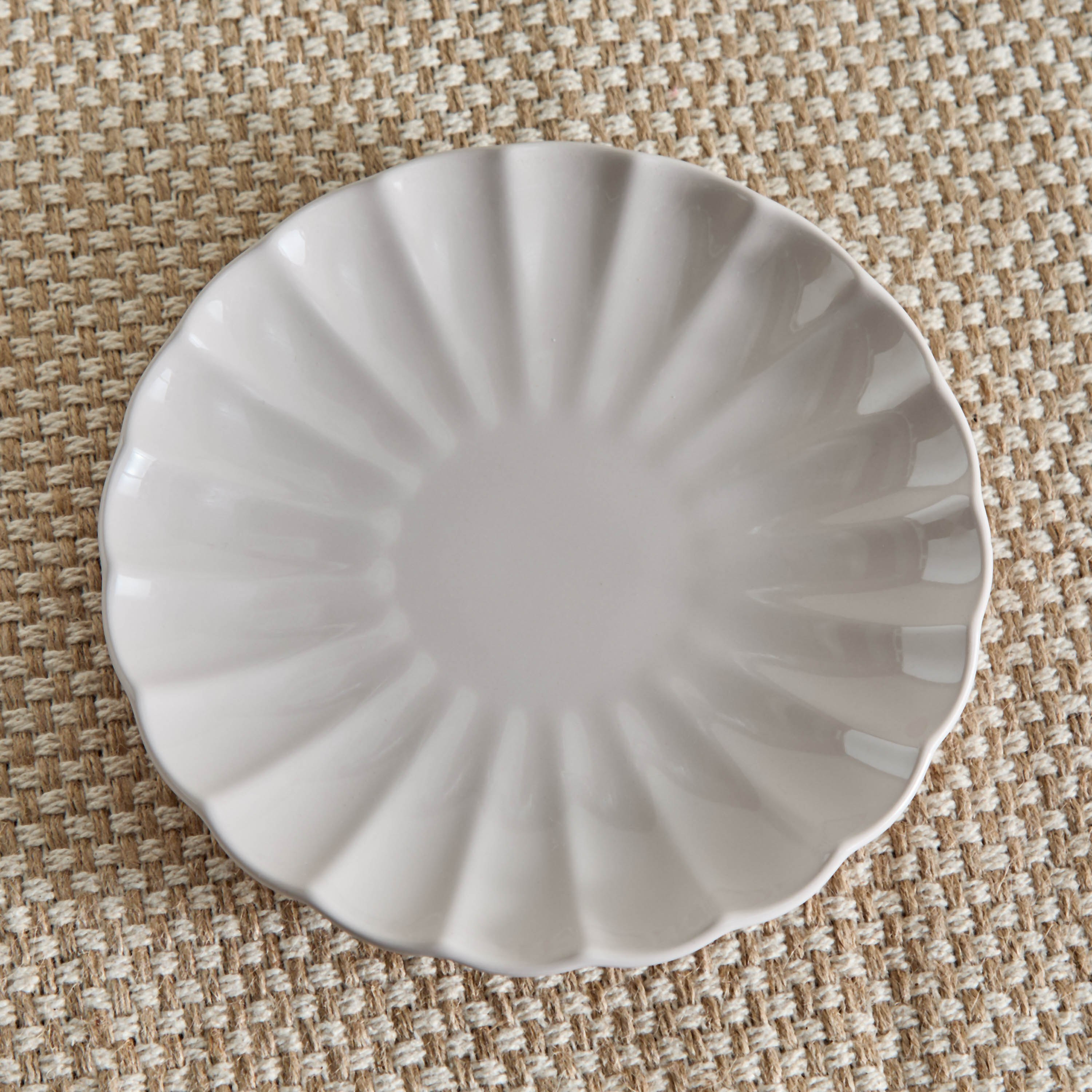 صحن جانبي بتصميم صدفي من سيام - 21 سم-hbxdecorandfurnishings-tabletop-crockery-image-2