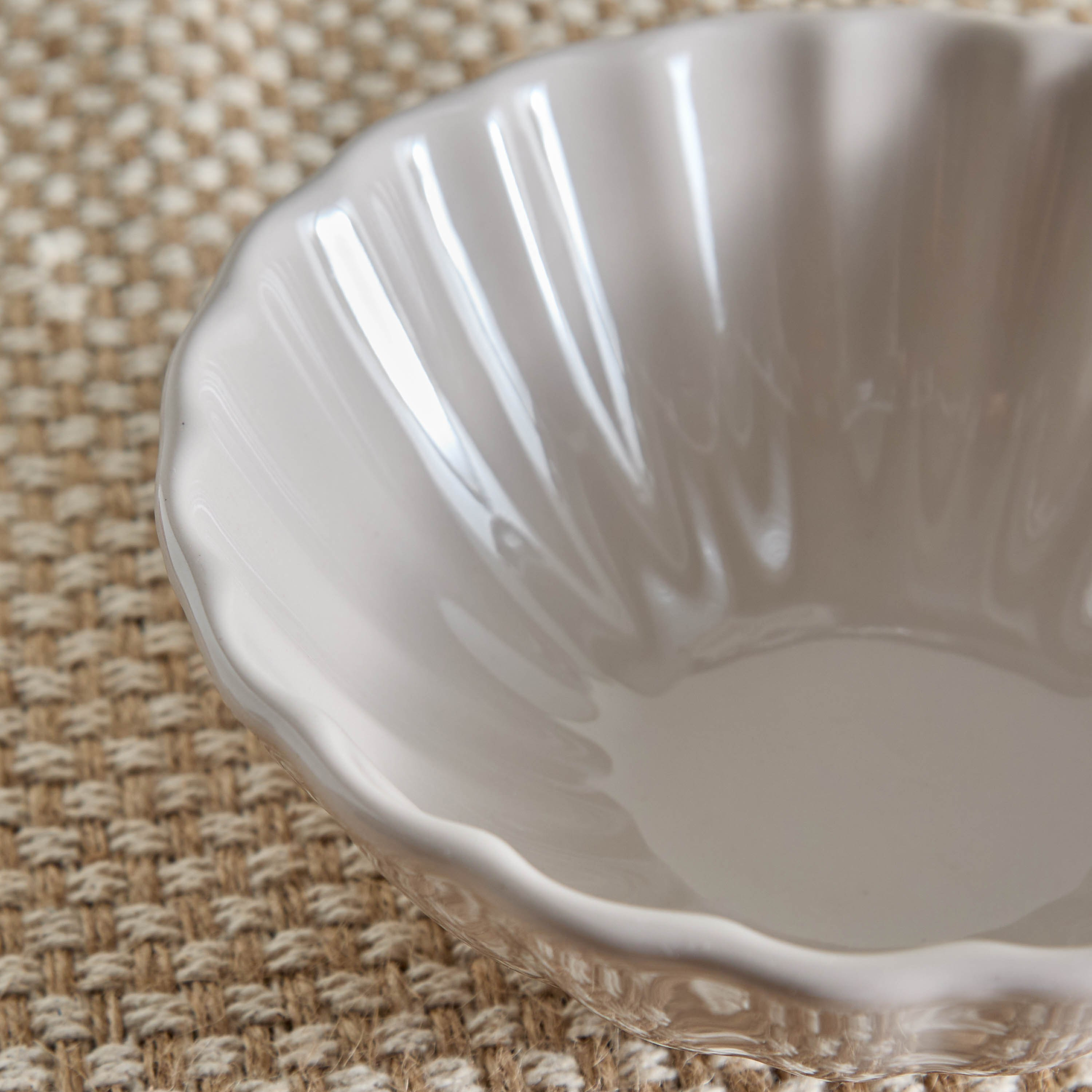 وعاء حبوب صدفي من سيام - 16 سم-hbxdecorandfurnishings-tabletop-crockery-image-3