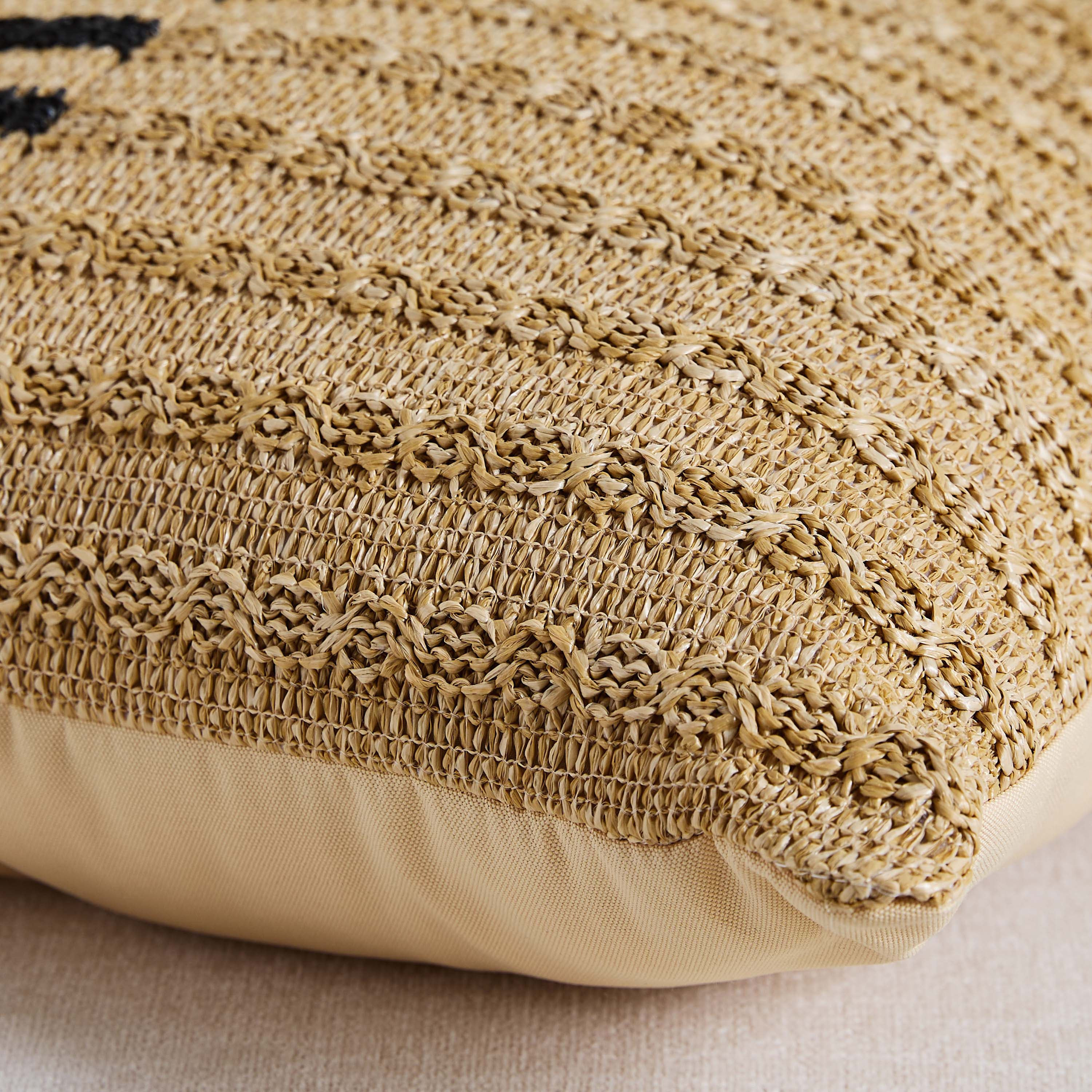 وسادة محشوة بخطوط من صن شيد - 45×45 سم-hbxlivingroom-furnishings-cushionsandcovers-filledcushions-image-3