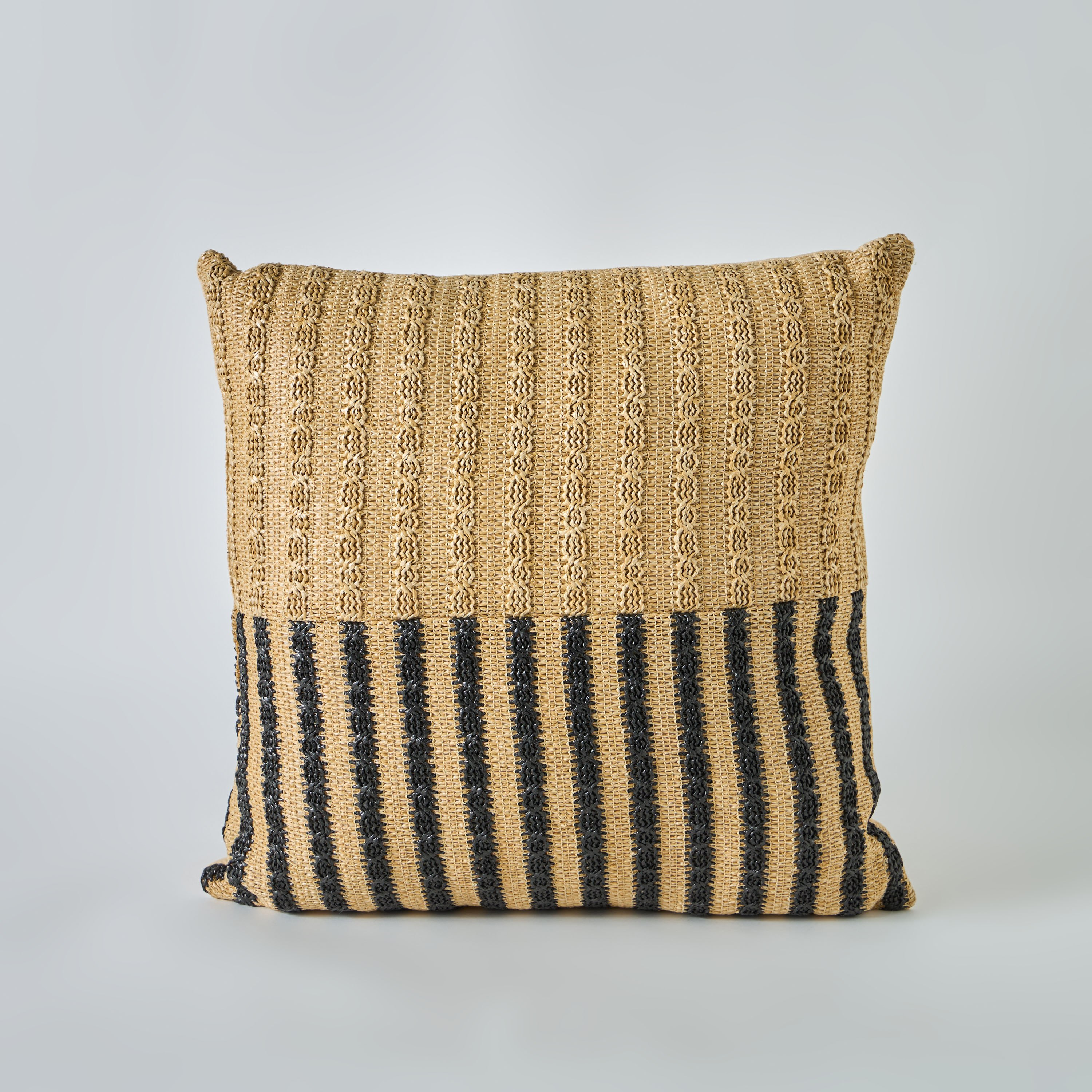 وسادة محشوة بخطوط من صن شيد - 45×45 سم-hbxlivingroom-furnishings-cushionsandcovers-filledcushions-image-5