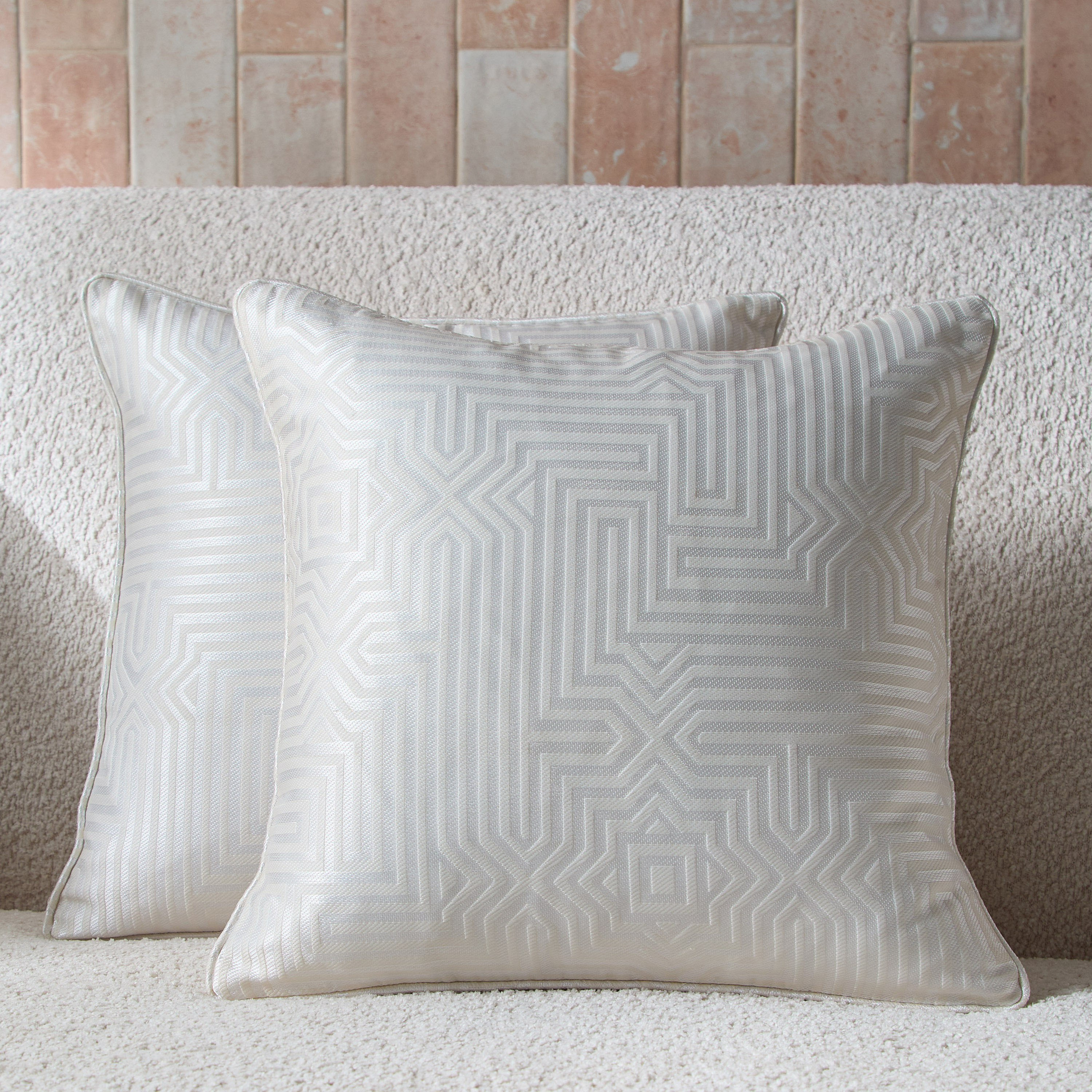 طقم أغطية وسائد جاكار من قطعتين ميراج من سكاي لاين - 40×40 سم-hbxhomeware-cushionsandcovers-cushioncovers-image-1