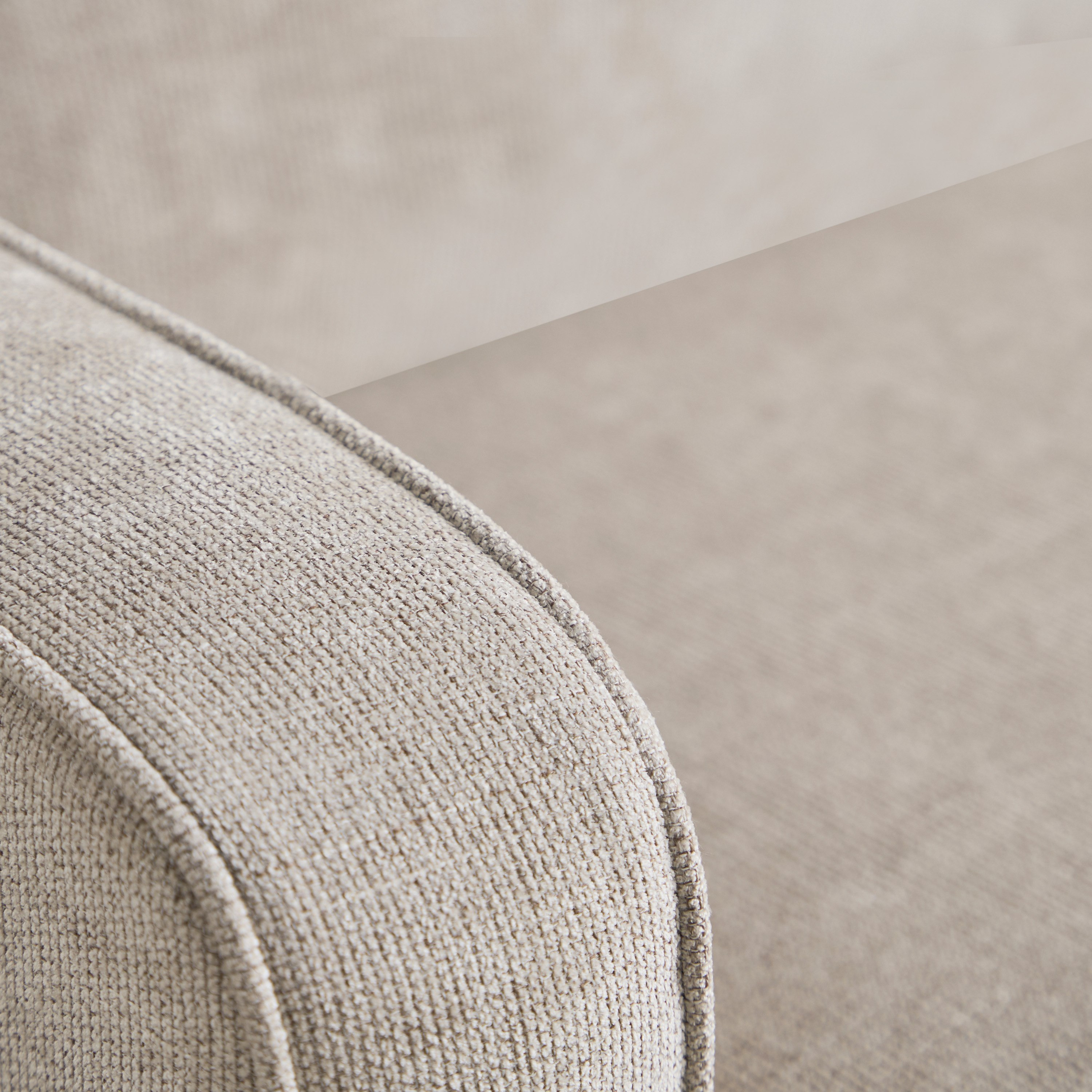 كنبة قماش 3 مقاعد مع 4 وسائد من أوروم-hbxlivingroom-sofasandarmchairs-sofas-image-9