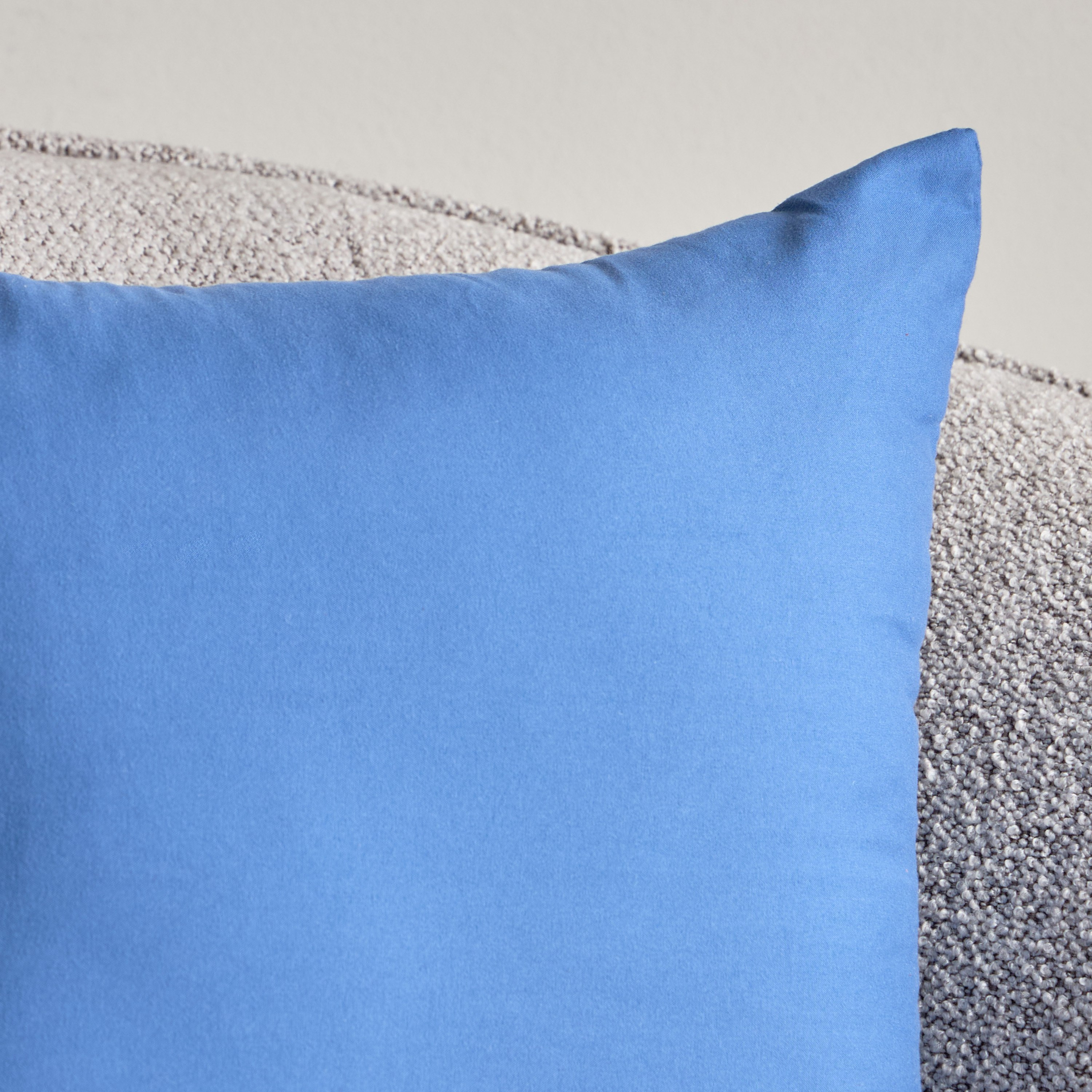 Axis Microfiber Filled Cushion - 40x40 cm-hbxlivingroom-furnishings-cushionsandcovers-filledcushions-image-3