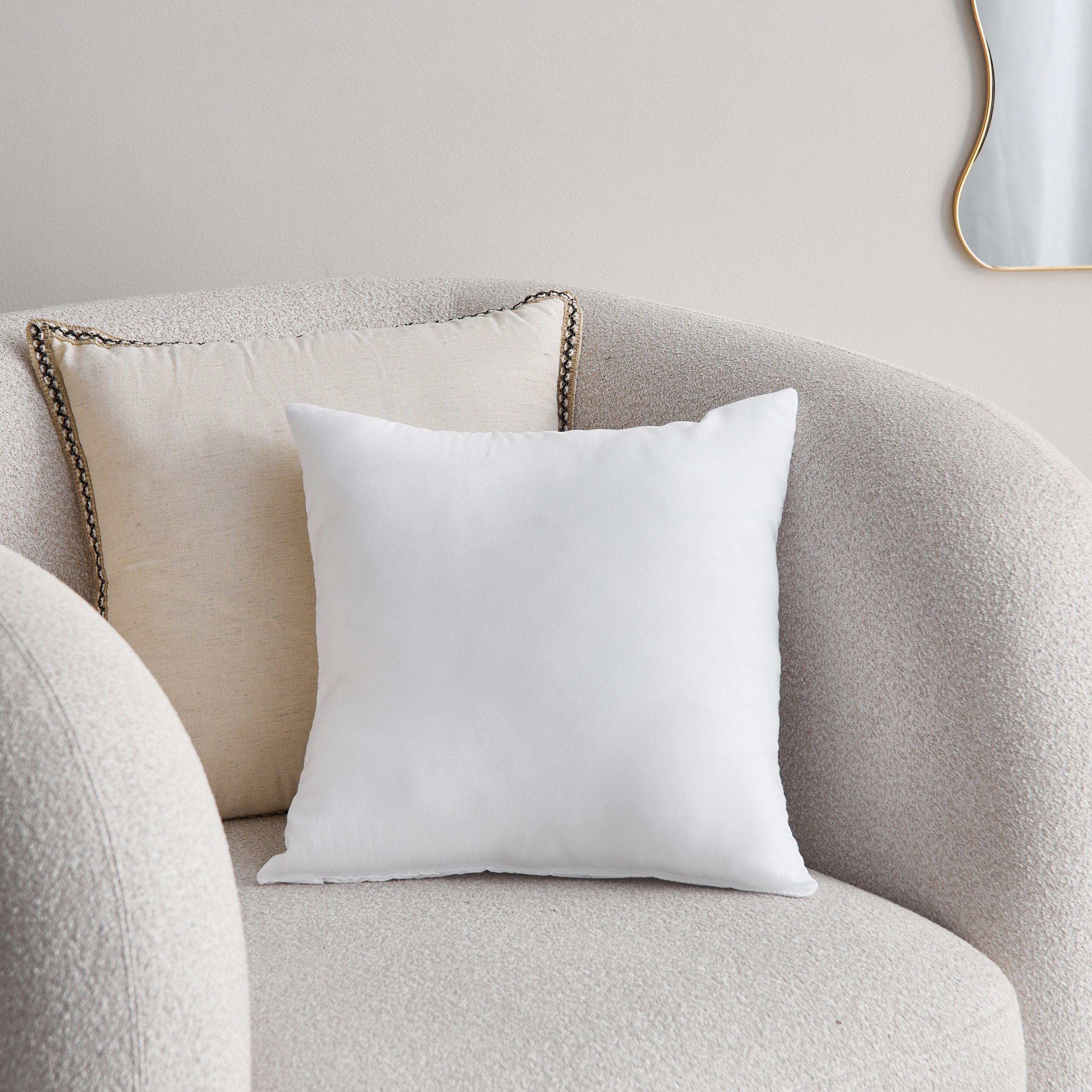 وسادة محشوة من الألياف الدقيقة من أكسيس - 40x40 سم-hbxlivingroom-furnishings-cushionsandcovers-filledcushions-image-4