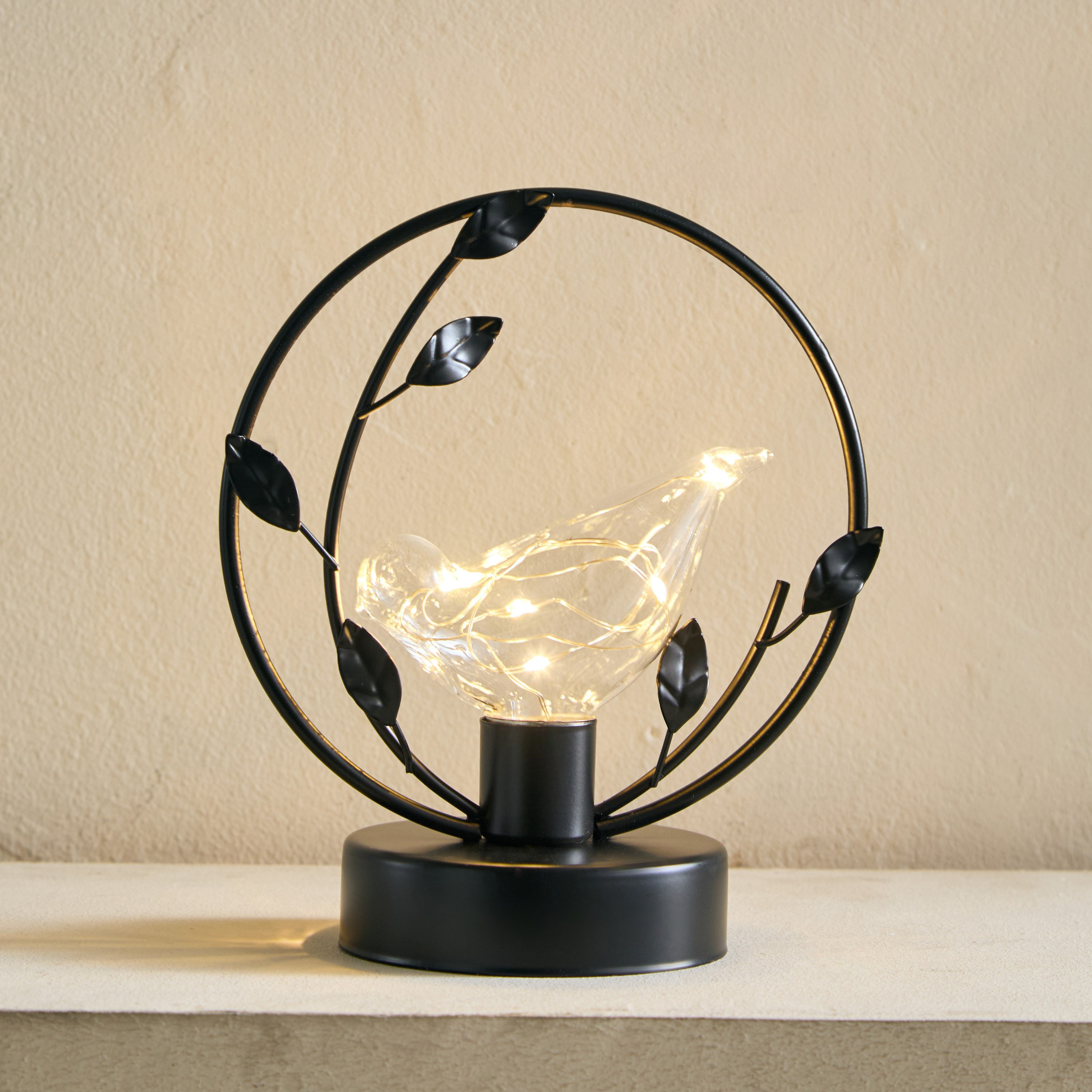 زينة ديكور معدنية طائر بإضاءة إل إي دي من وادي - 16x9.5x19 سم-hbxhomeware-homedecor-figurinesandornaments-image-1