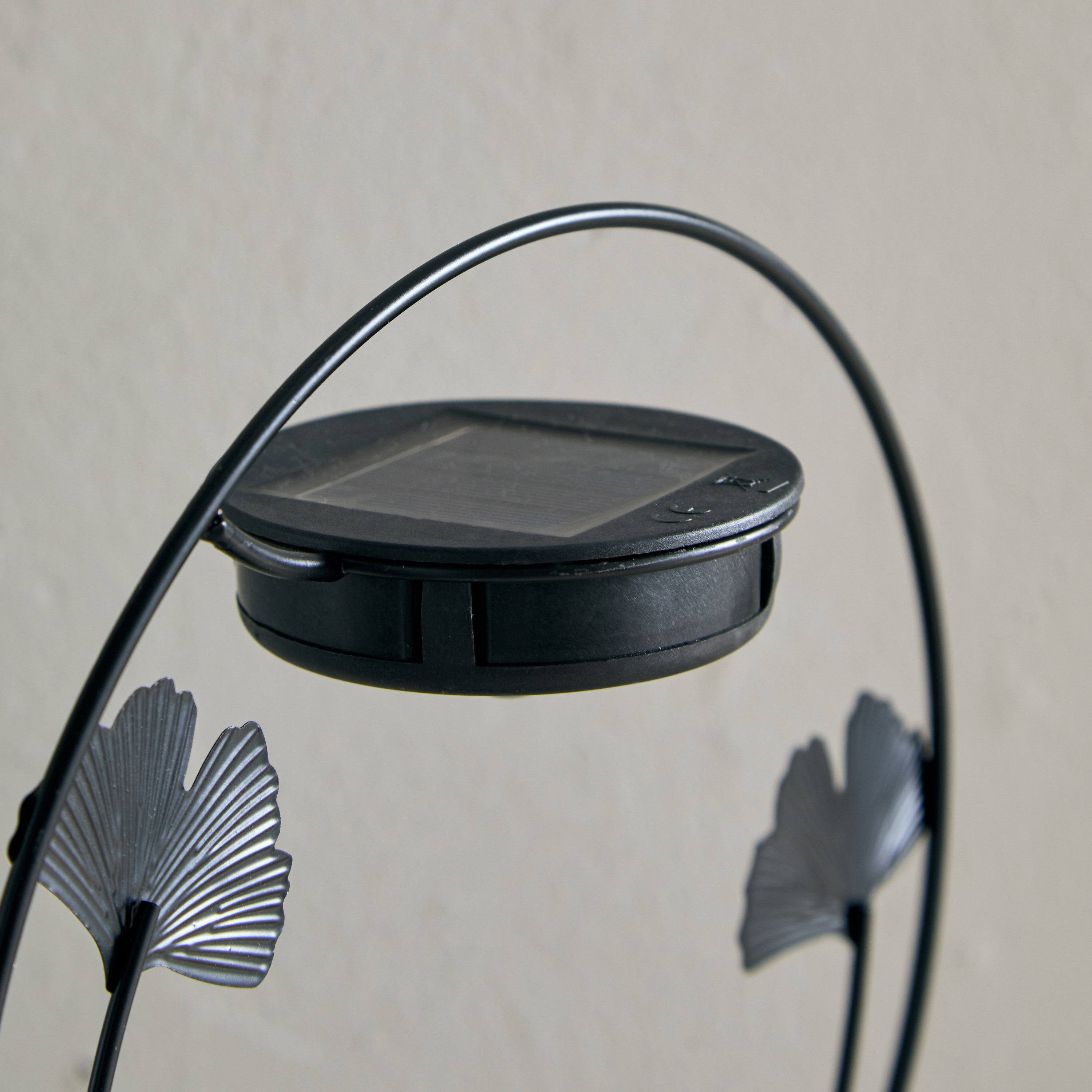 Wadee Ginkgo Metal Accent with Tin Pot and Solar LED Light-hbxhomeware-homedecor-figurinesandornaments-image-3