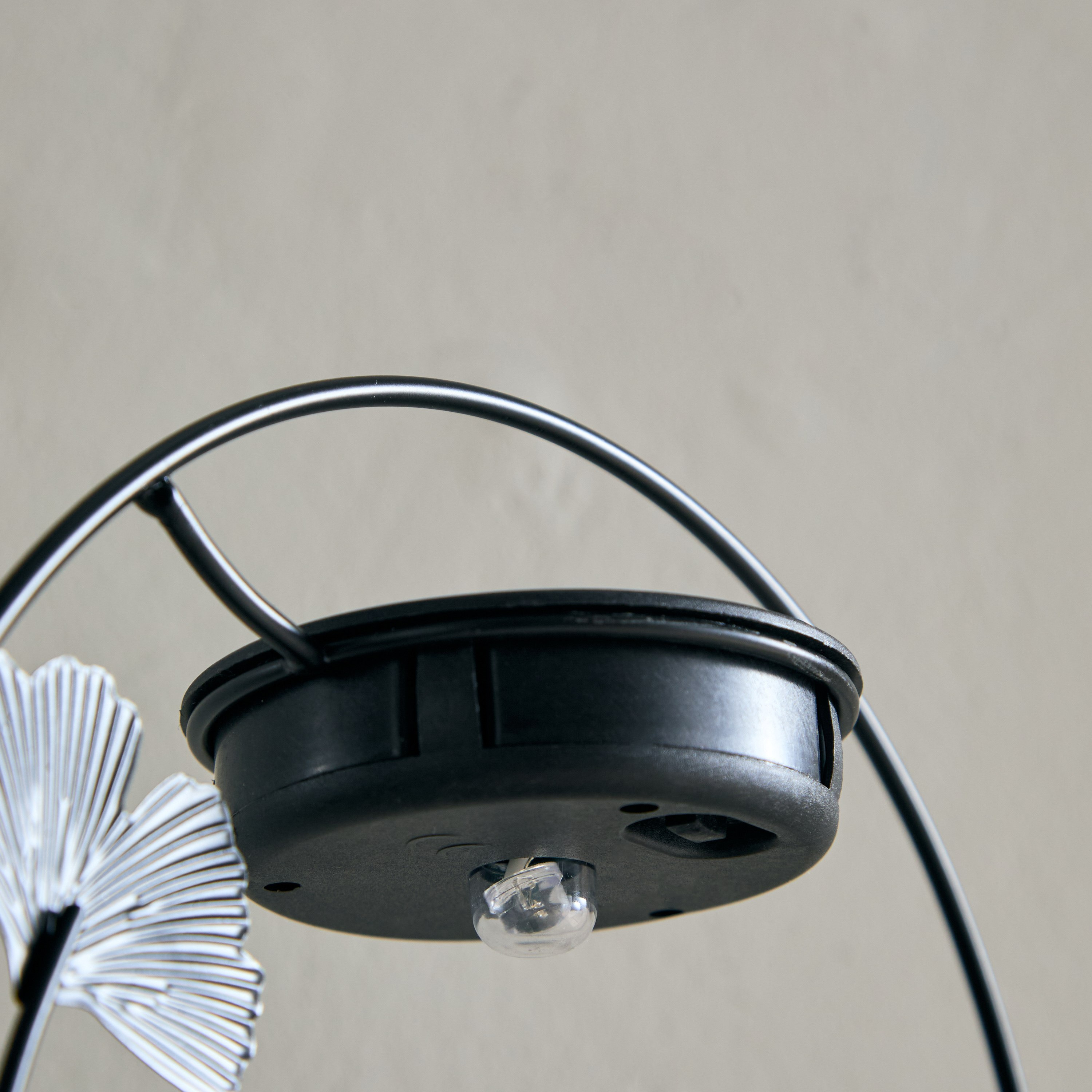 Wadee Ginkgo Metal Accent with Tin Pot and Solar LED Light-hbxhomeware-homedecor-figurinesandornaments-image-4