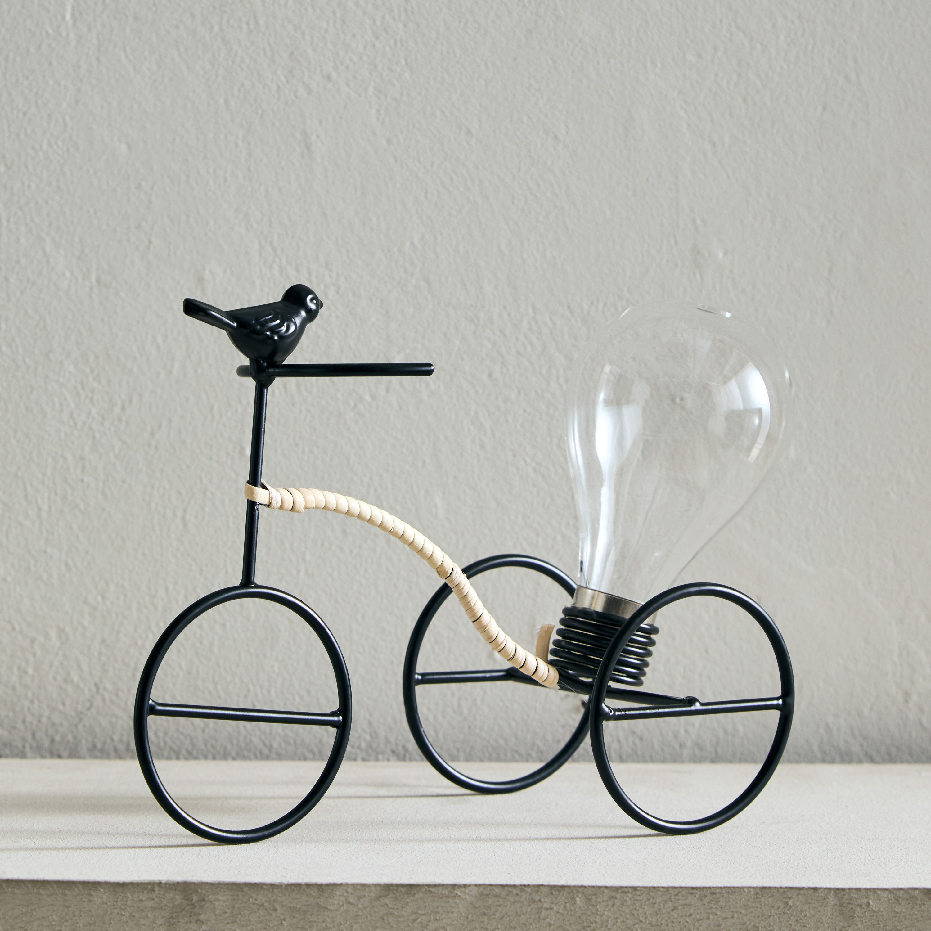 زينة دراجة معدن مع مزهرية مصباح زجاج من وديع-hbxhomeware-homedecor-figurinesandornaments-image-2