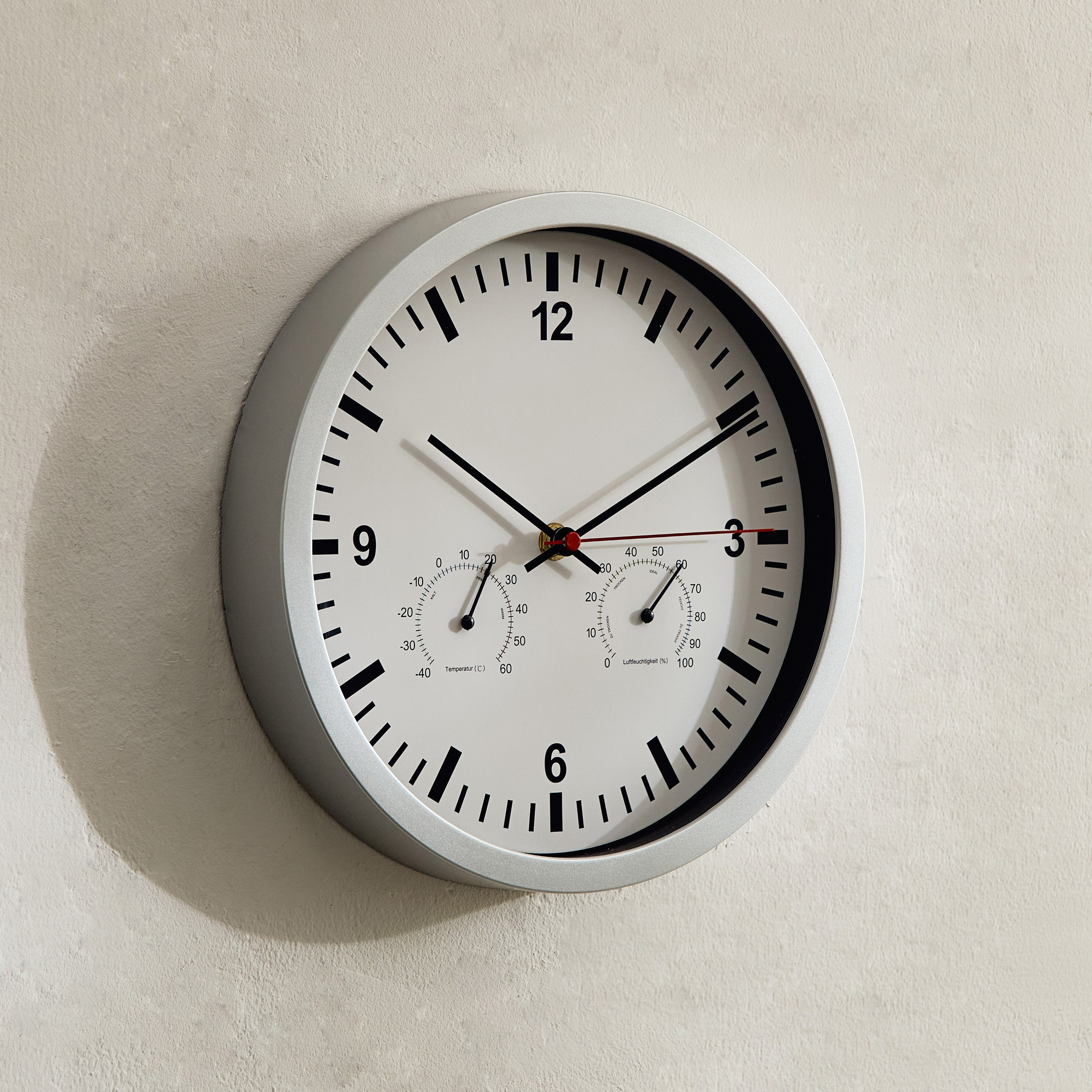 ساعة حائط مع مقياس رطوبة ومقياس حرارة من ميدو - 25 سم-hbxdiningroom-decorandaccessories-clocks-image-1