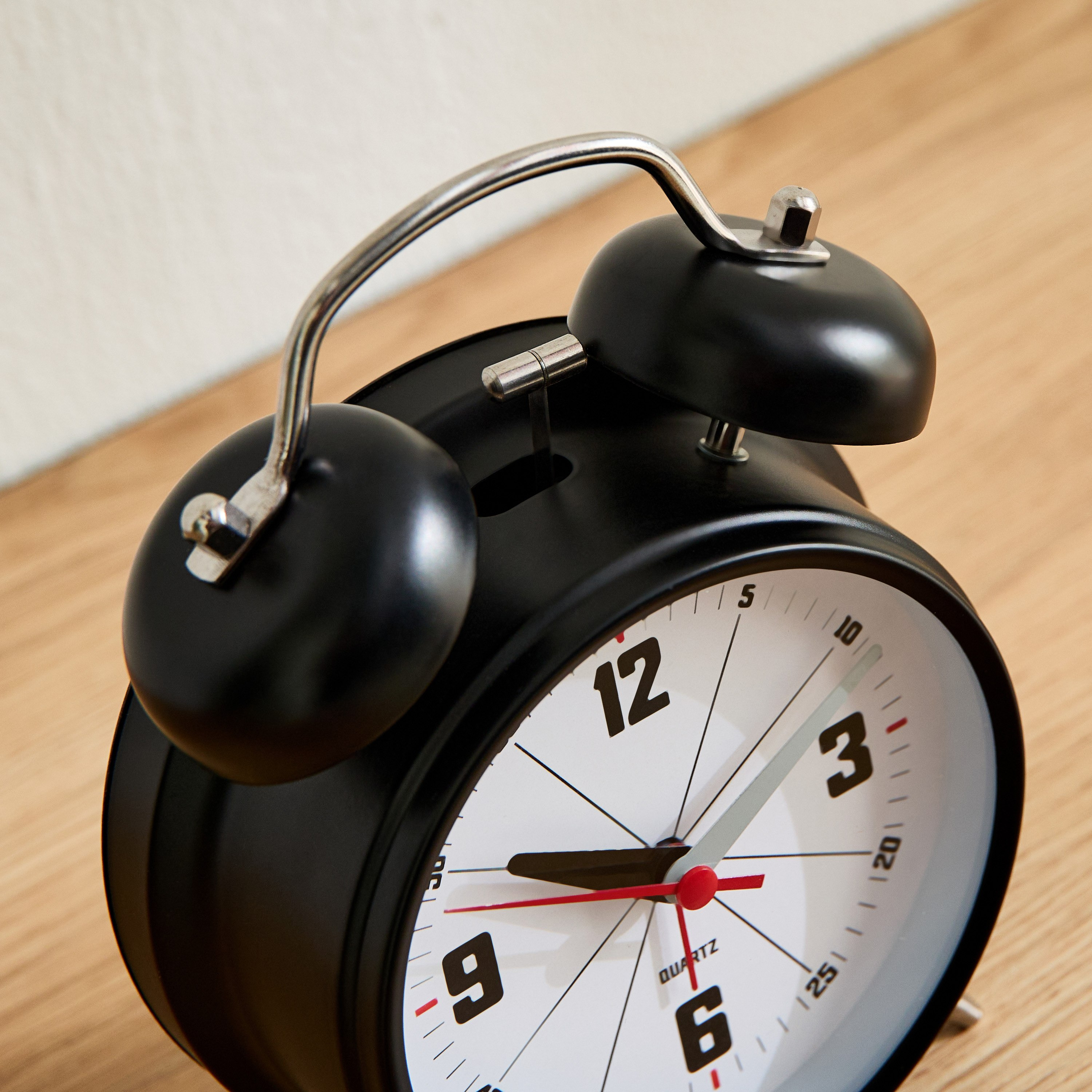 ساعة منبه ميتال بجرس مزدوج من ميدو - 15.5 سم-hbxdiningroom-decorandaccessories-clocks-image-3