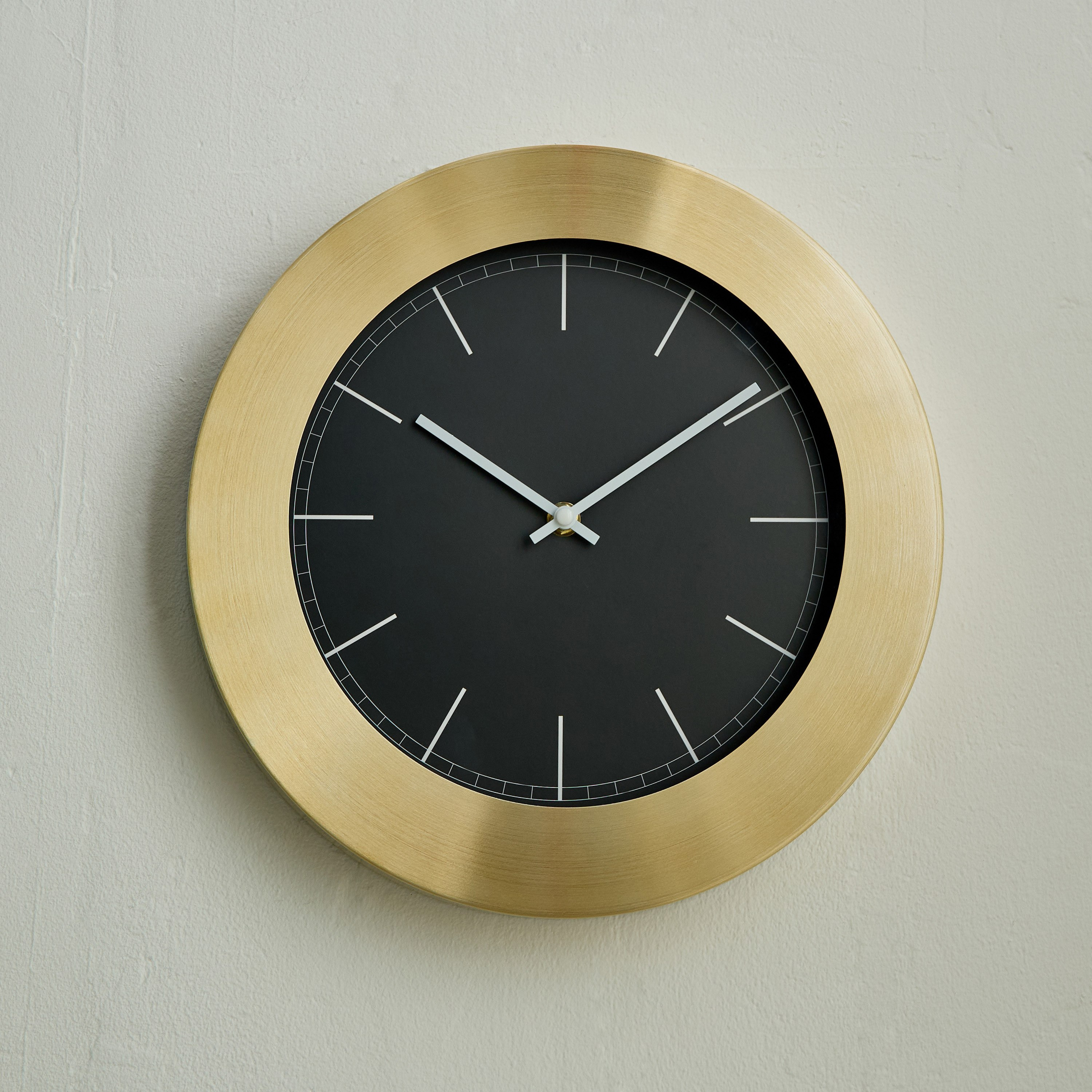 ساعة حائط معدن من ميدو - 30 سم-hbxdiningroom-decorandaccessories-clocks-image-2