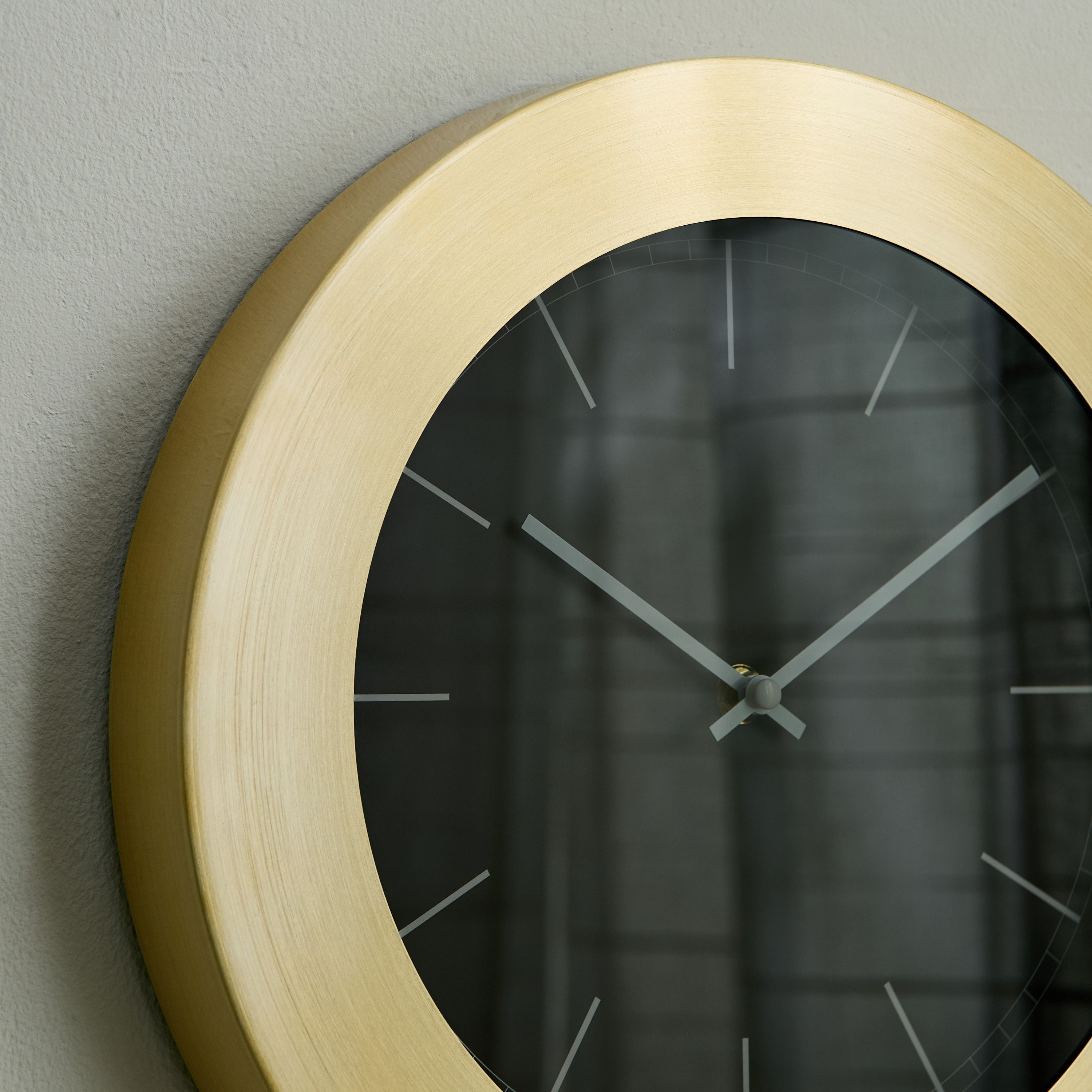 ساعة حائط معدن من ميدو - 30 سم-hbxdiningroom-decorandaccessories-clocks-image-3
