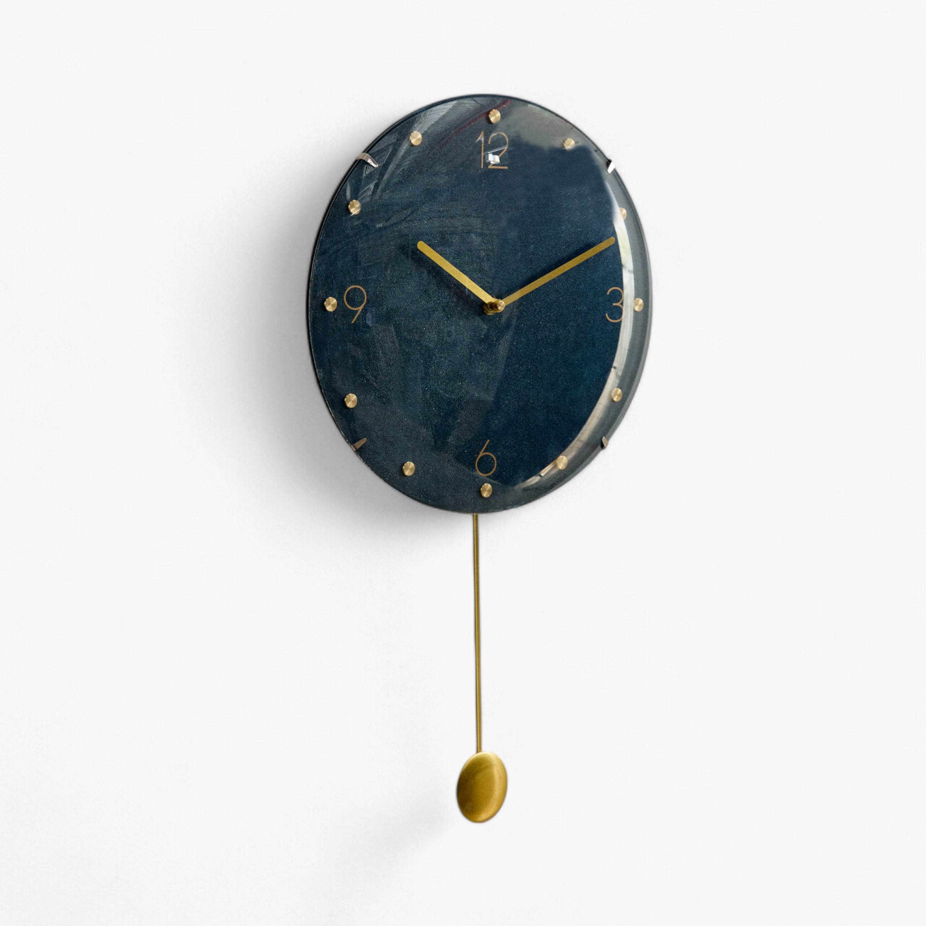 ساعة حائط مع رقّاص من ميدو - 30x4x53 سم-hbxdiningroom-decorandaccessories-clocks-image-5