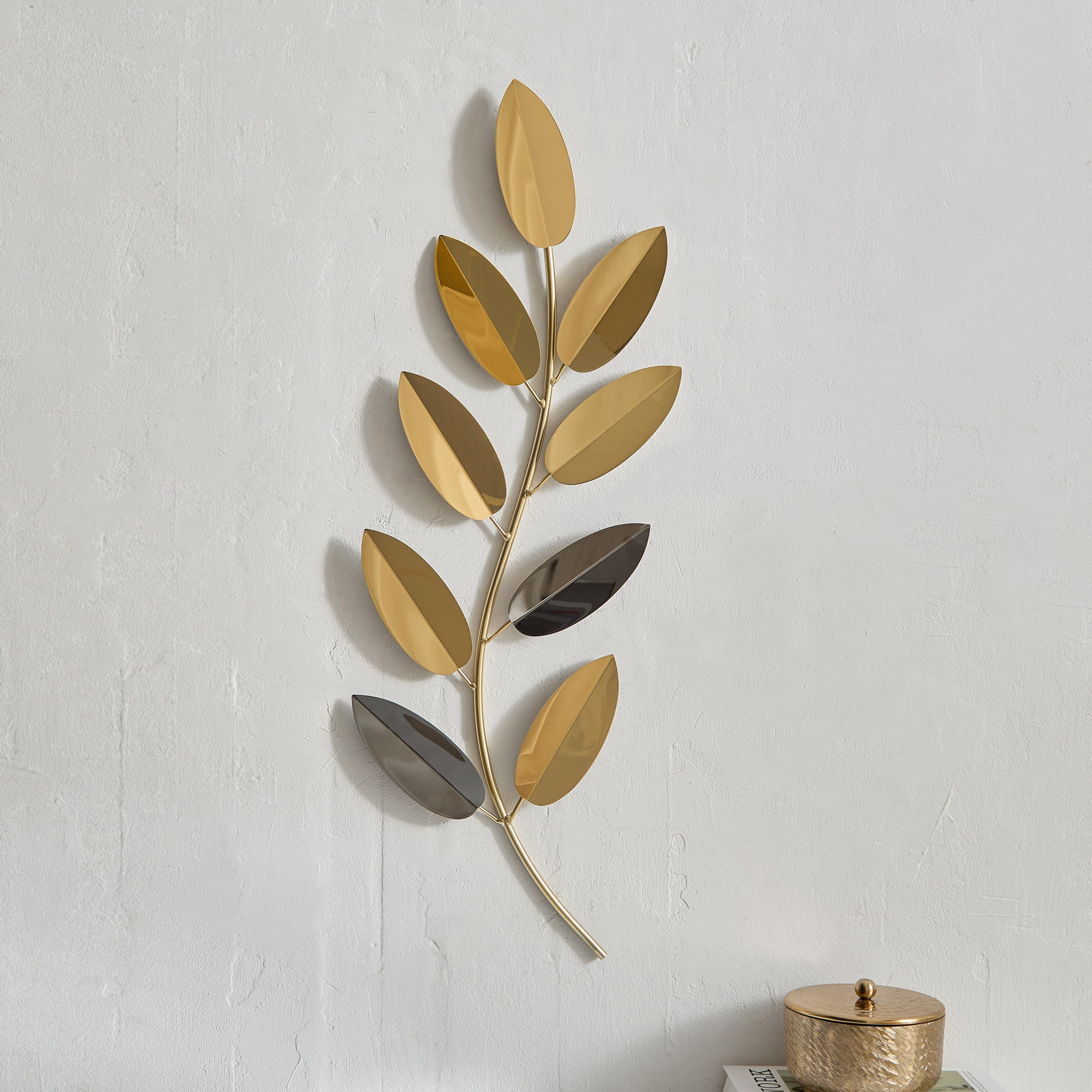 زينة حائط معدنية بتصميم أوراق شجر من بيرسي - 34.3x81.3x1.9 سم-hbxhomeware-homedecor-wallaccents-image-2