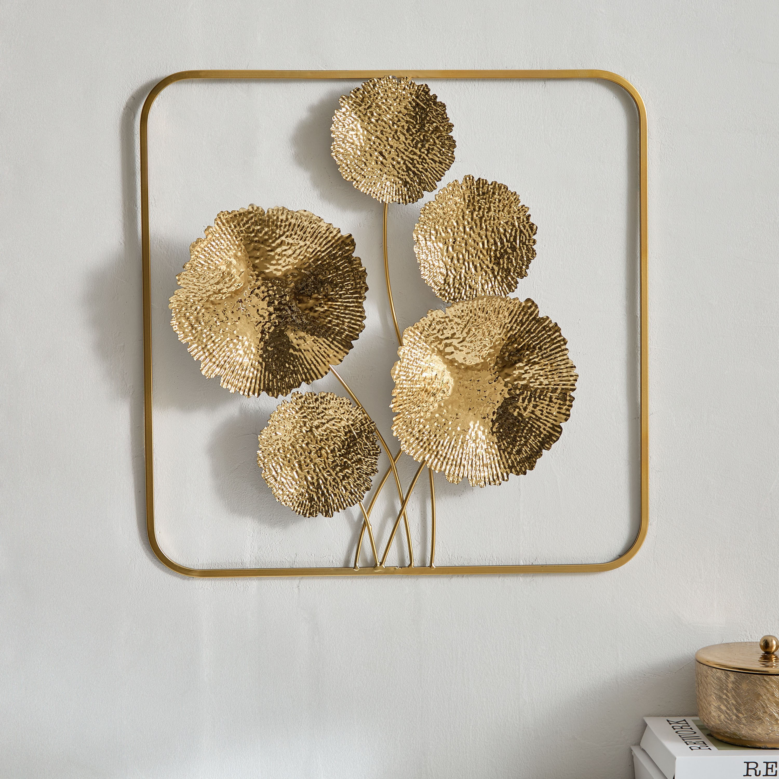 زينة حائط معدنية كابري من بيرسي - 50.2x50.2x5.1 سم-hbxdiningroom-walldecor-wallart-image-2