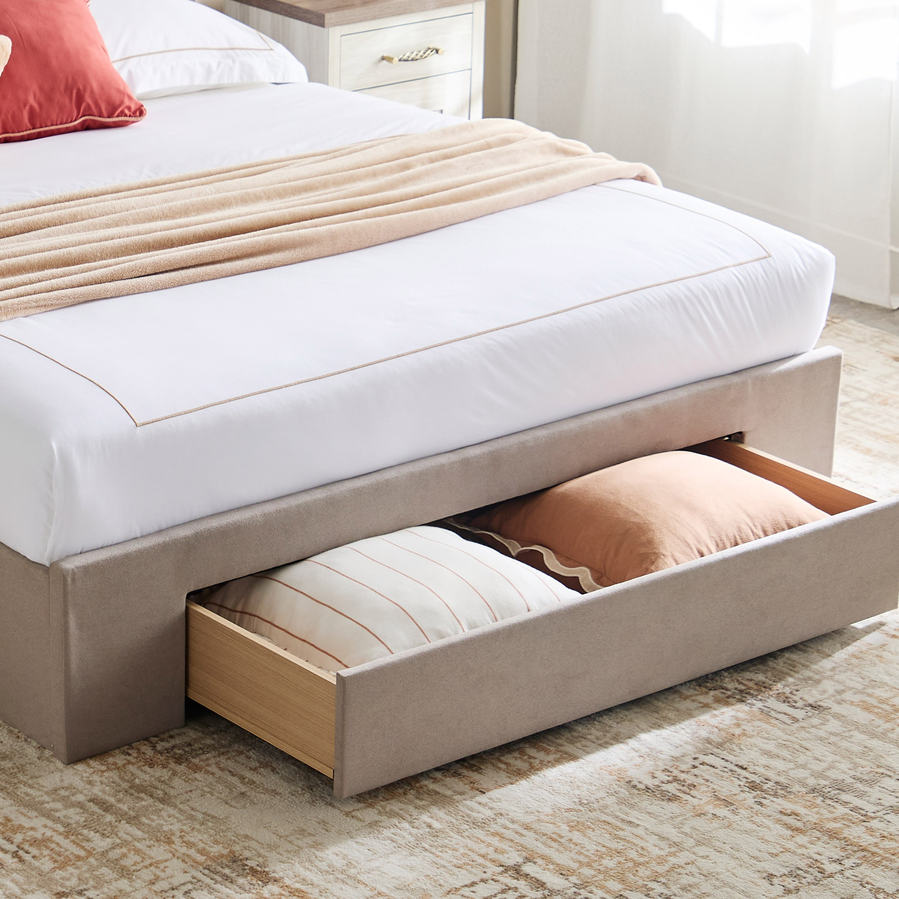 سرير كوين منجّد بدرجين - أنجيليك مونتيرو من موڤو - 160x200 سم-hbxbedroom-bedsandbedsets-beds-queen-image-4