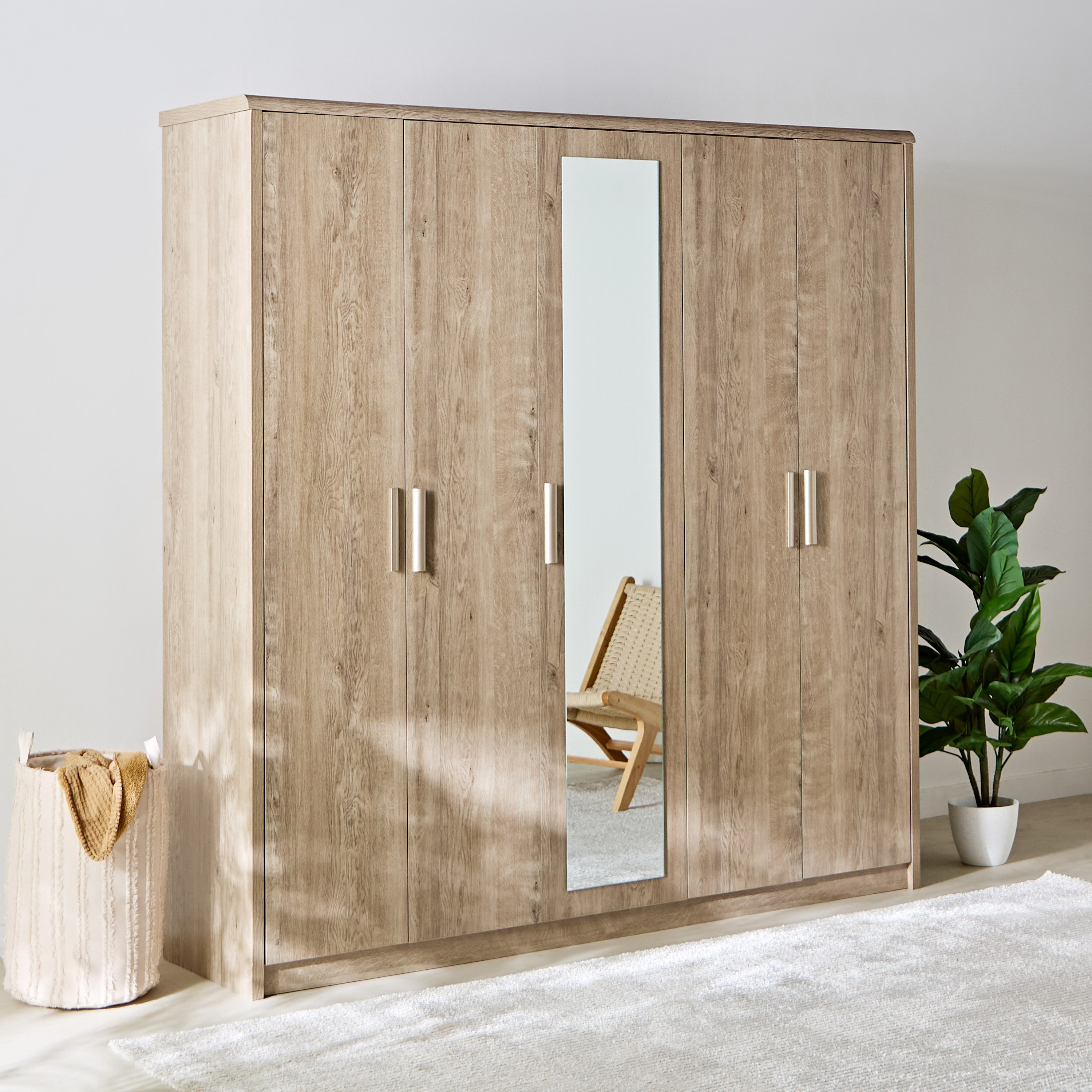 Curvy 5-Door Wardrobe with Mirror-PROMO_HB_KSA_HBX10_190925-image-1