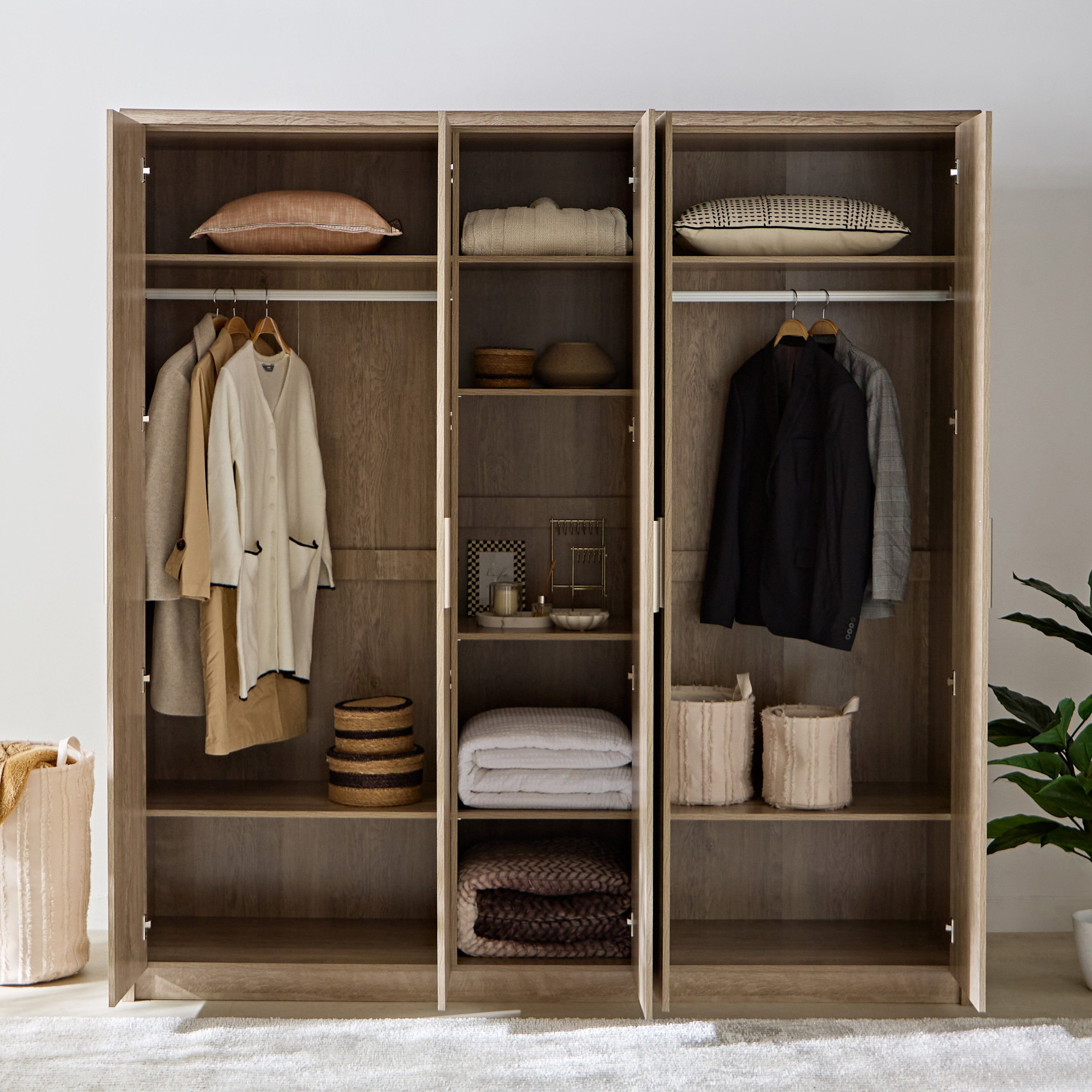 Curvy 5-Door Wardrobe with Mirror-PROMO_HB_KSA_HBX10_190925-image-3