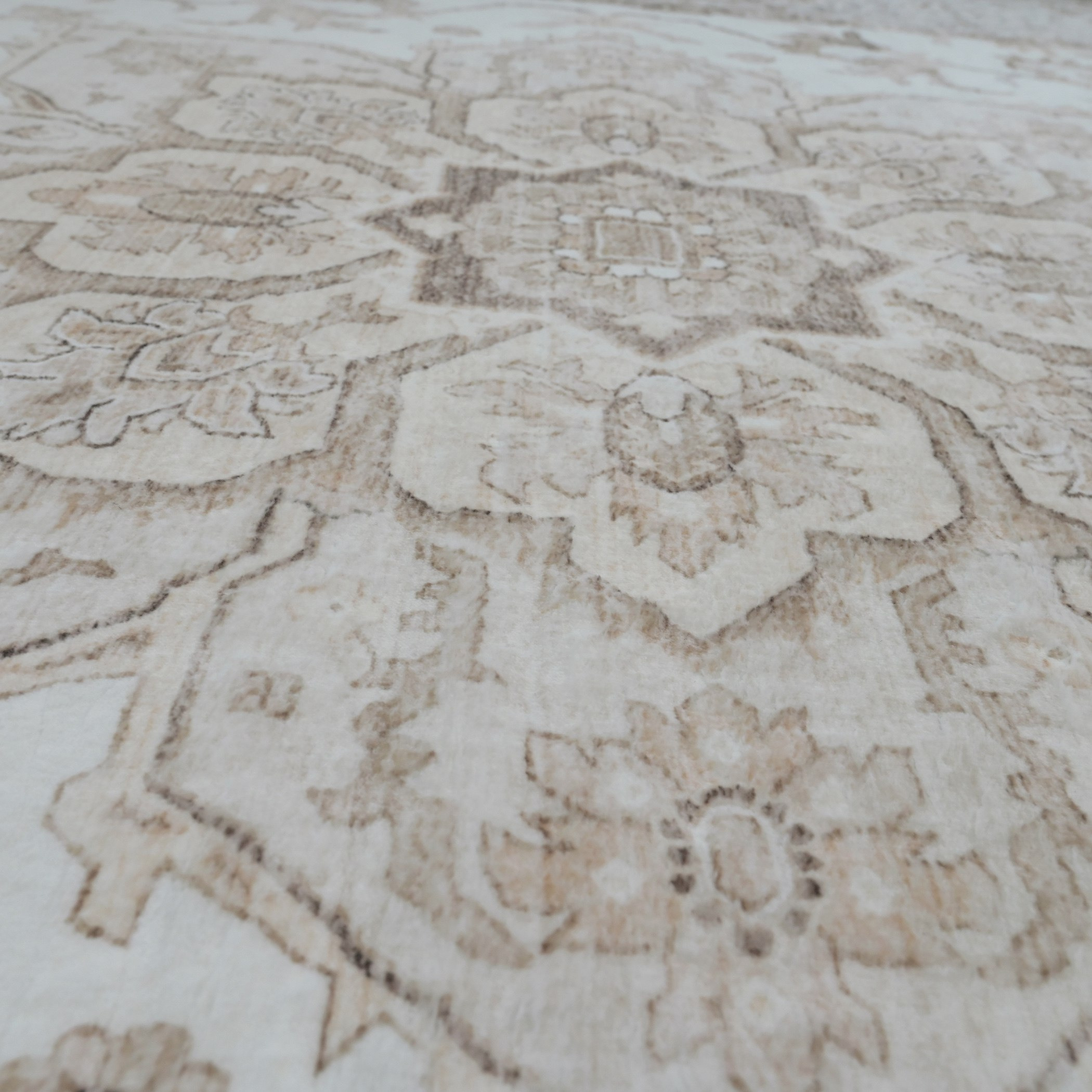 سجادة مخملية فاريتو من ميراج - 120x170 سم-hbxdecorandfurnishings-floorcoverings-rugs-image-4