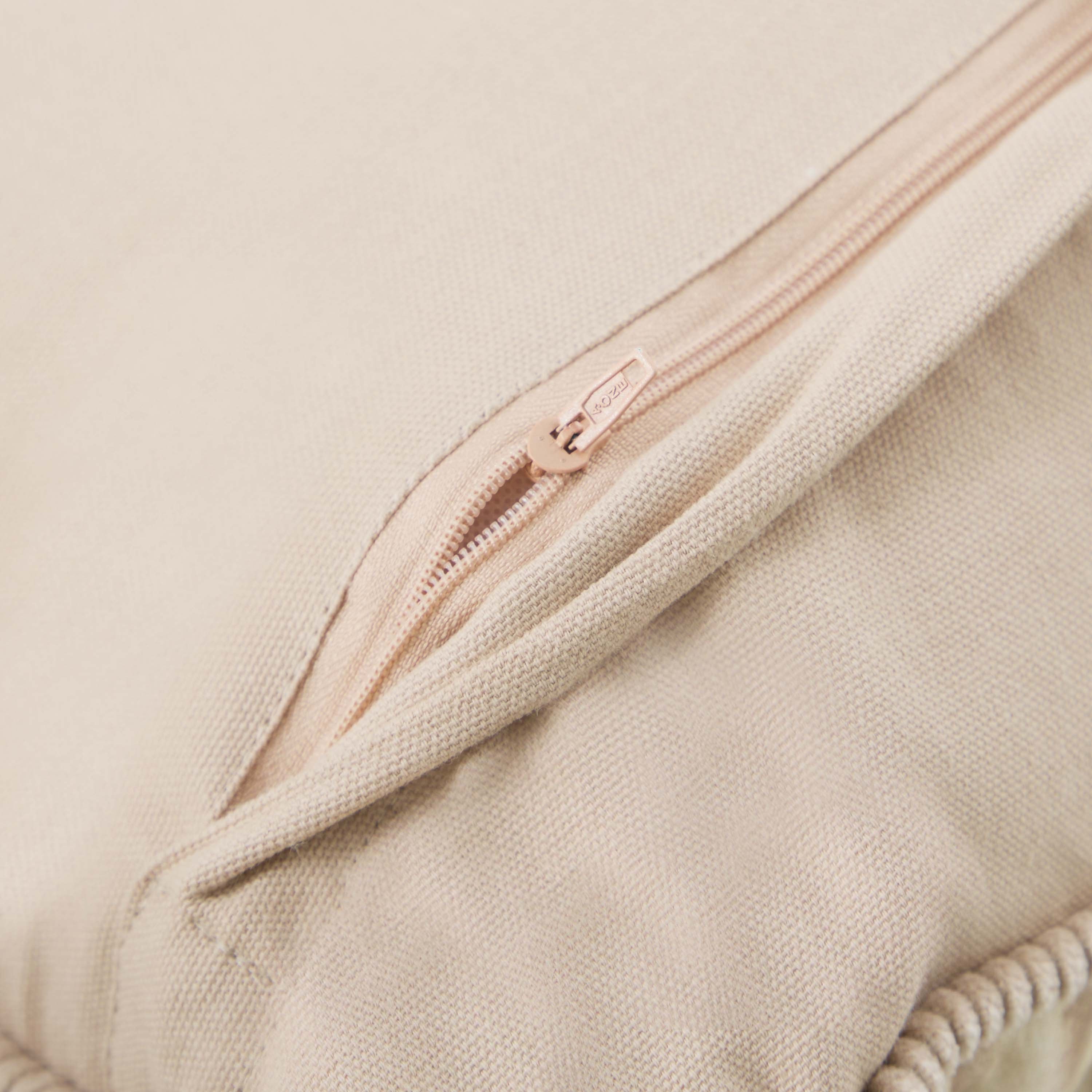 وسادة محشوة مخملية بطبعات فاريا من تيست أوف جريس - 35x50 سم-hbxlivingroom-furnishings-cushionsandcovers-filledcushions-image-3