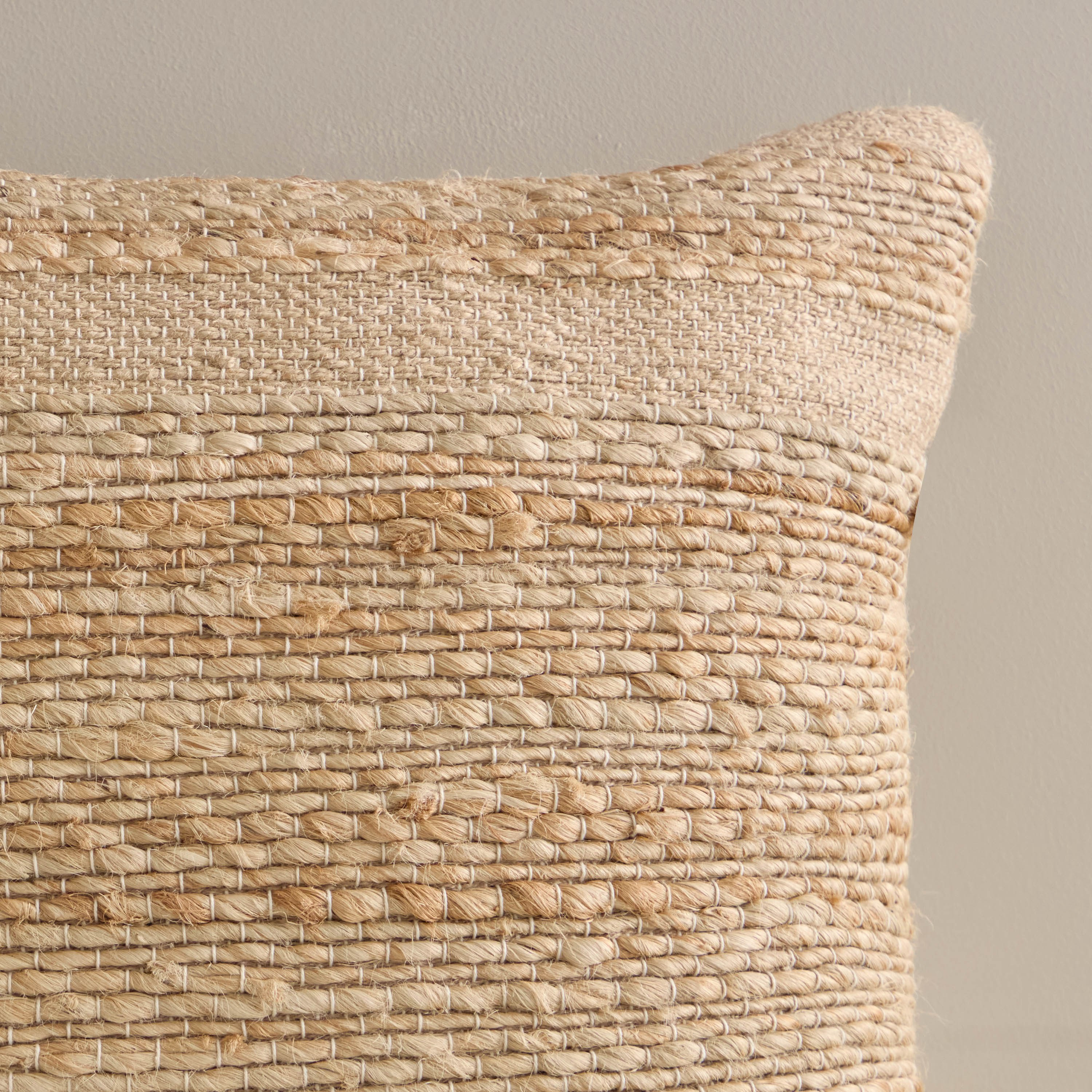 وسادة محشوة جوت من تيران - 50×50 سم-hbxlivingroom-furnishings-cushionsandcovers-filledcushions-image-2