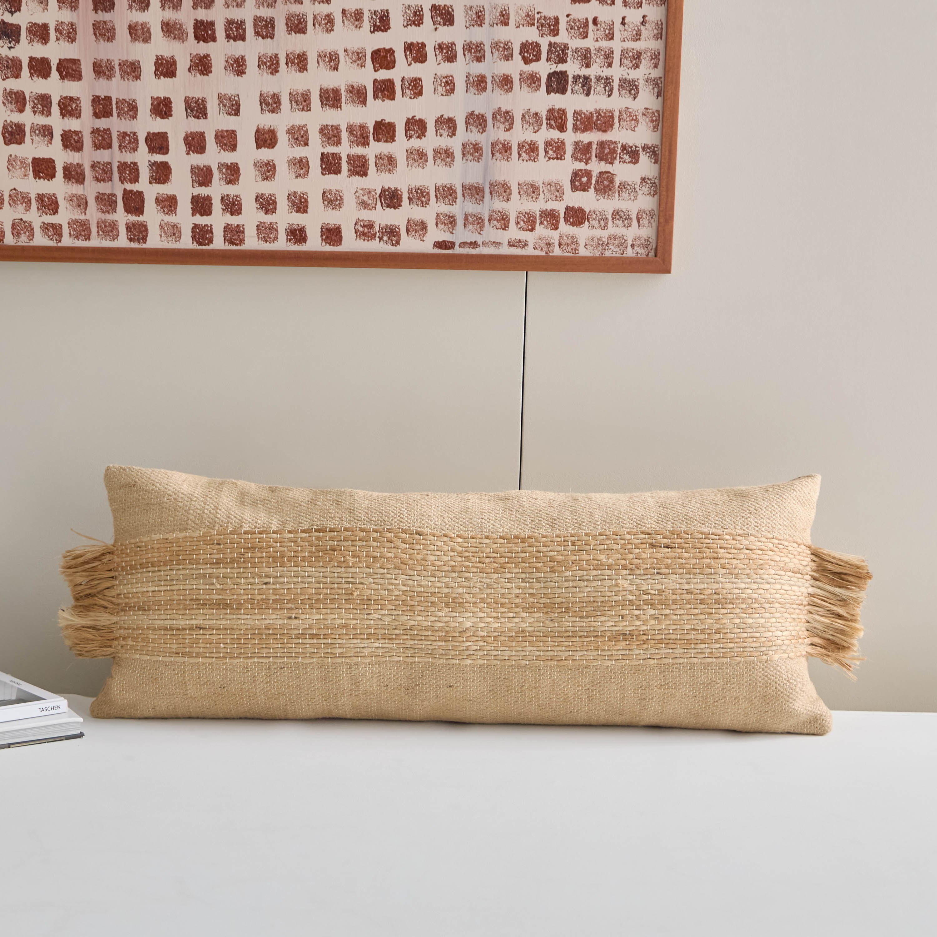 وسادة محشوة بشراشيب جوت من تيران - 35×90 سم-hbxlivingroom-furnishings-cushionsandcovers-filledcushions-image-1