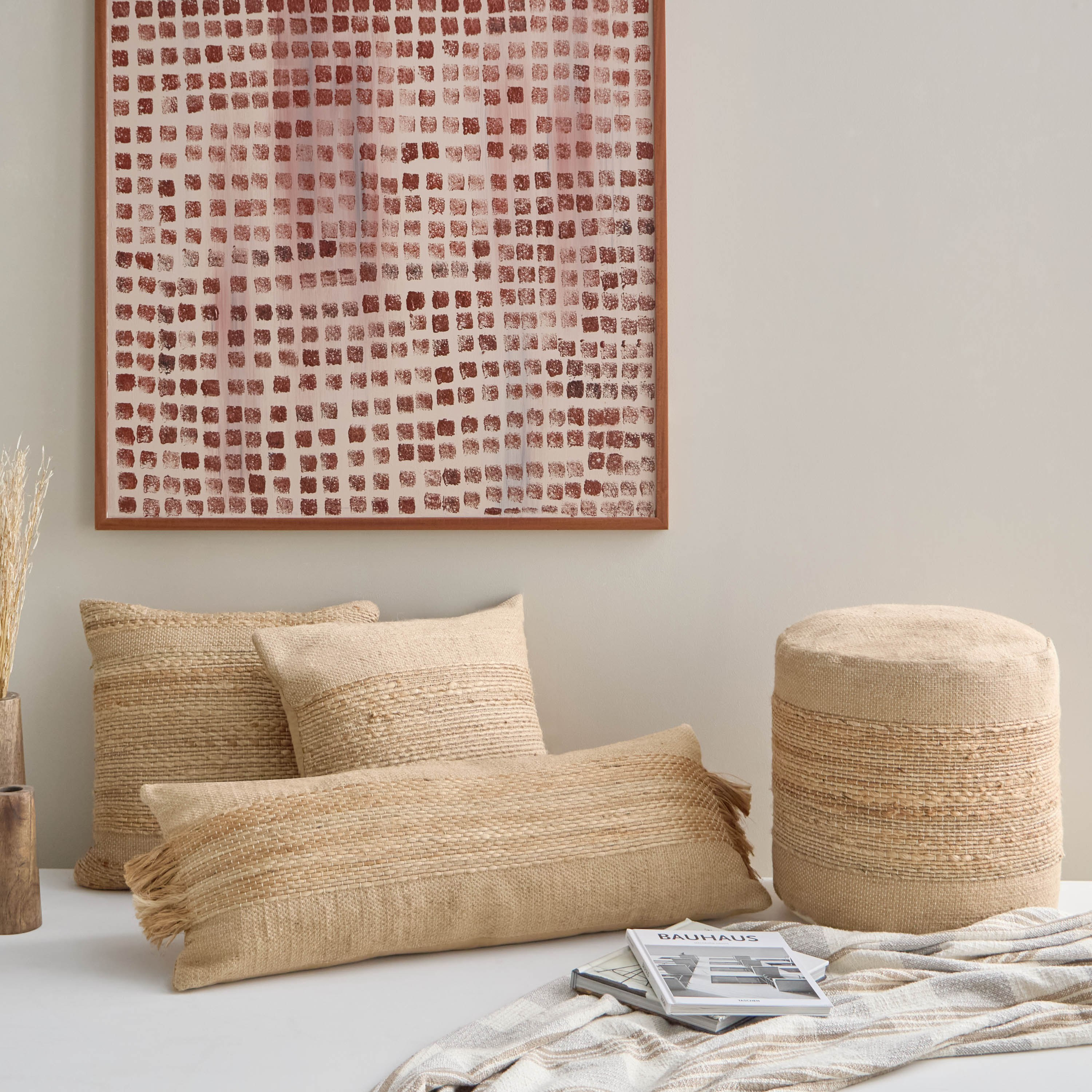 وسادة محشوة بشراشيب جوت من تيران - 35×90 سم-hbxlivingroom-furnishings-cushionsandcovers-filledcushions-image-4