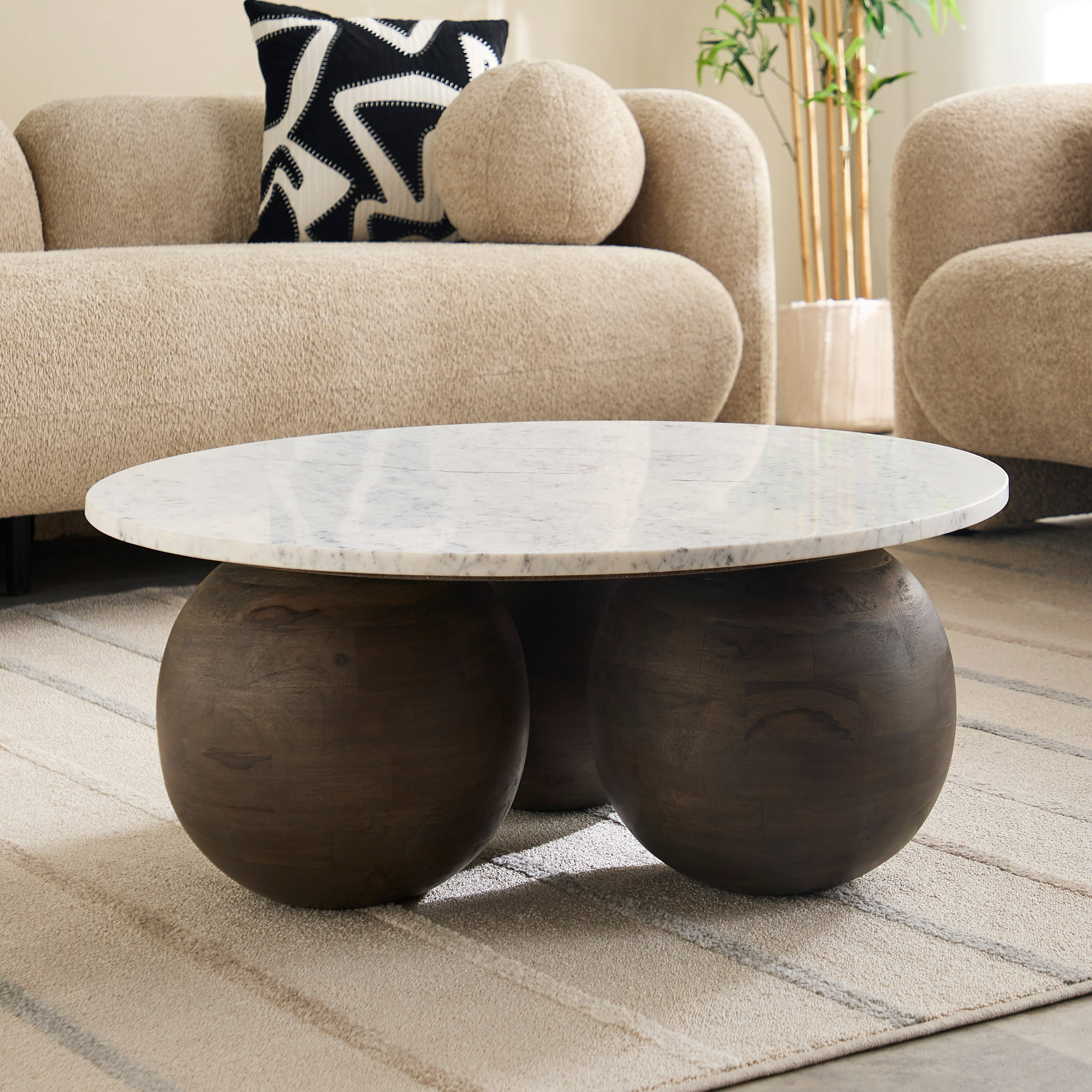طاولة قهوة بسطح من الرخام الأصلي وقاعدة من الخشب الصلب - أفينو من كافون-PROMO_HB_UAE_HBX10_280126-image-2