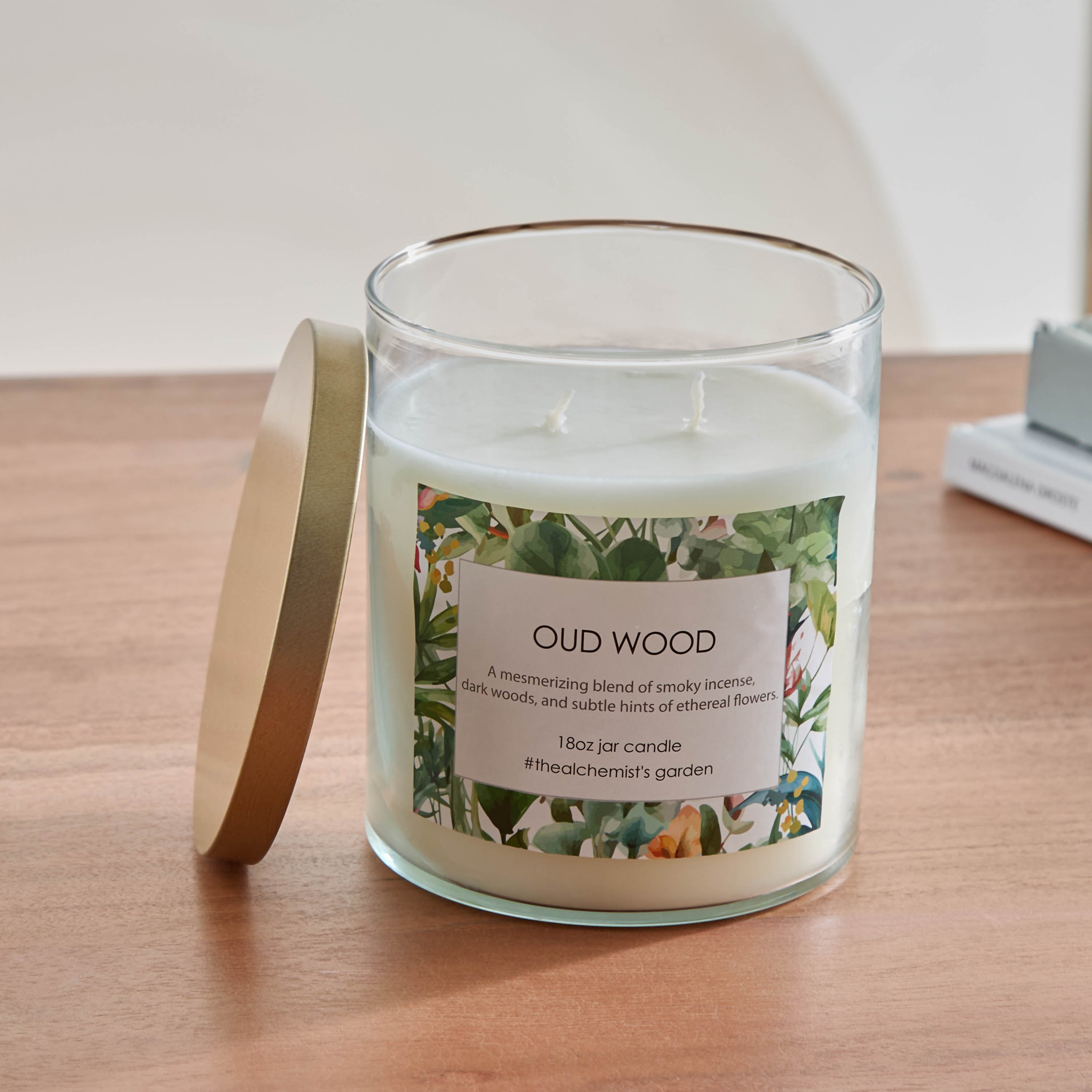 Aure Oud Wood Blown Jar Candle with Metal Lid - 510 gm-hbxlivingroom-decorandaccessories-candles-image-2