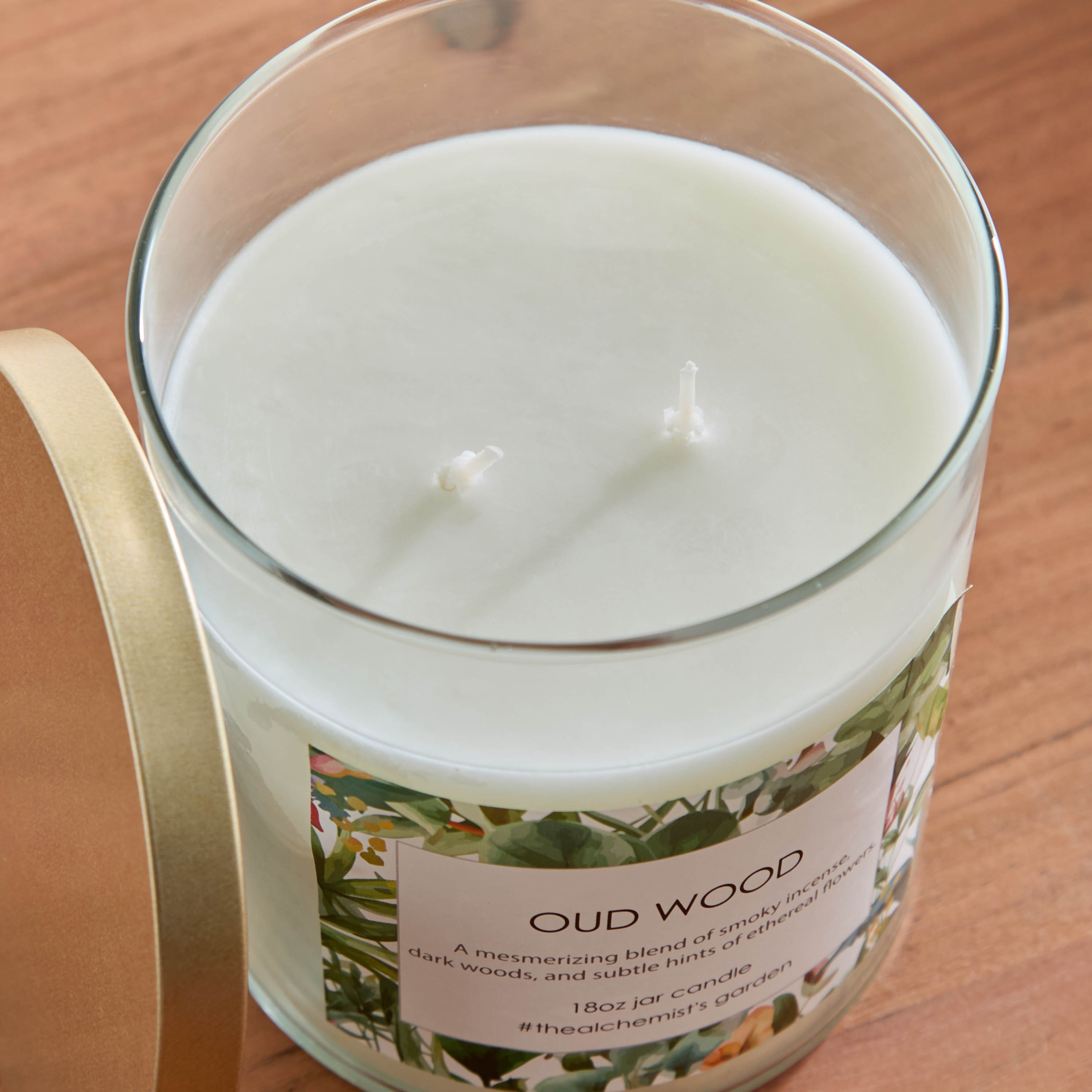 Aure Oud Wood Blown Jar Candle with Metal Lid - 510 gm-hbxlivingroom-decorandaccessories-candles-image-3