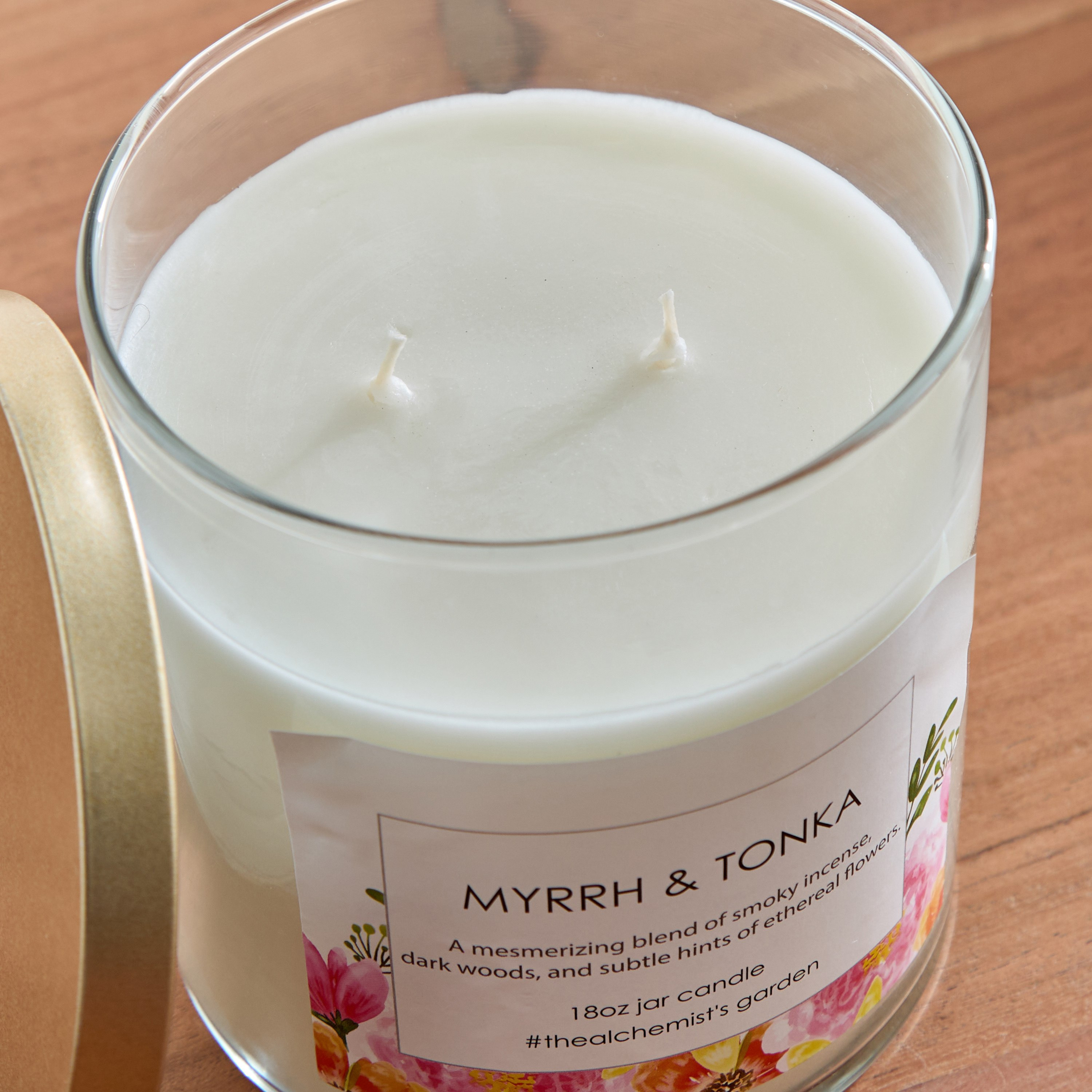 Aure Myrrh and Tonka Blown Jar Candle with Metal Lid - 510 gm-hbxlivingroom-decorandaccessories-candles-image-3