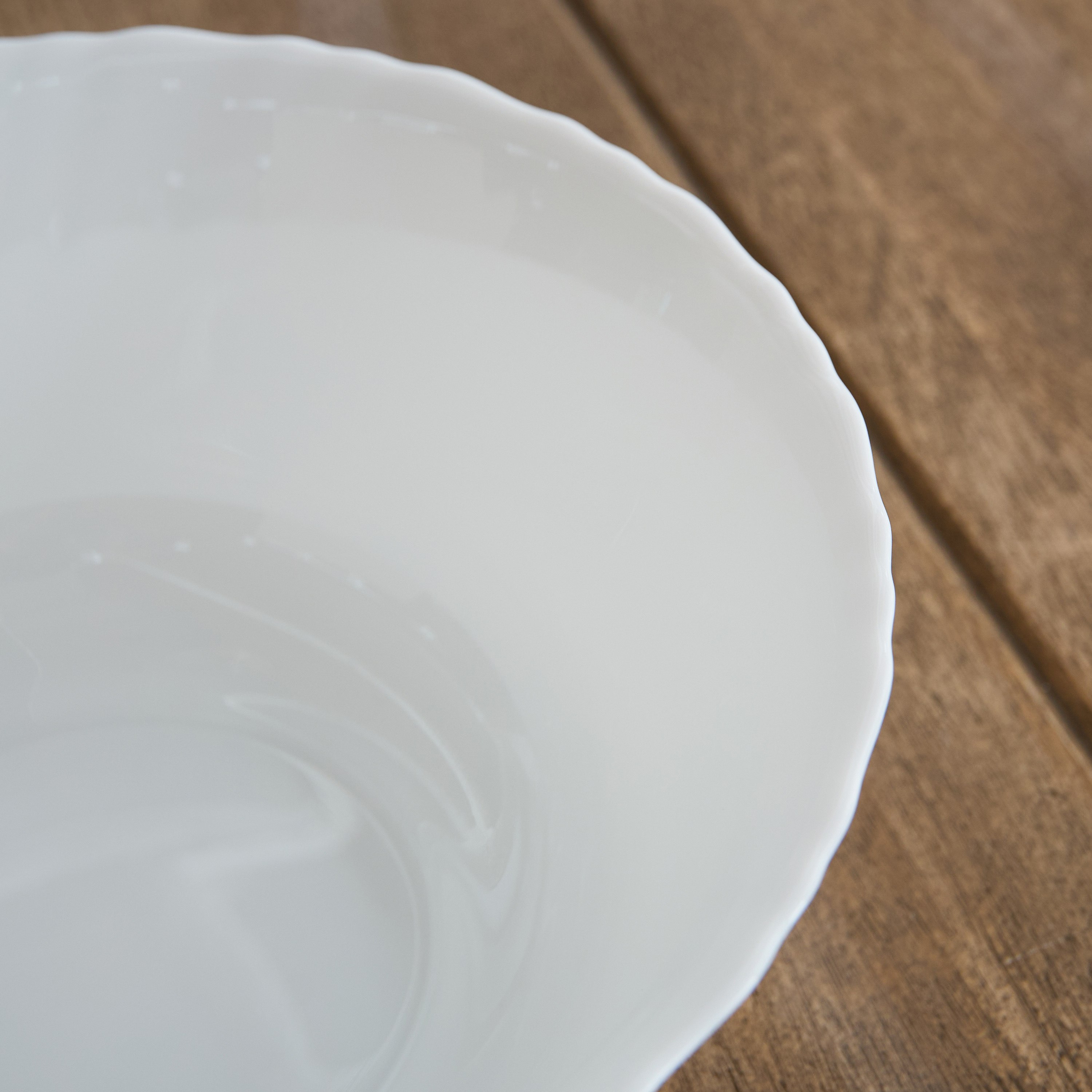 Pearl Opal Salad Bowl - 25 cm-hbxdecorandfurnishings-tabletop-crockery-image-3