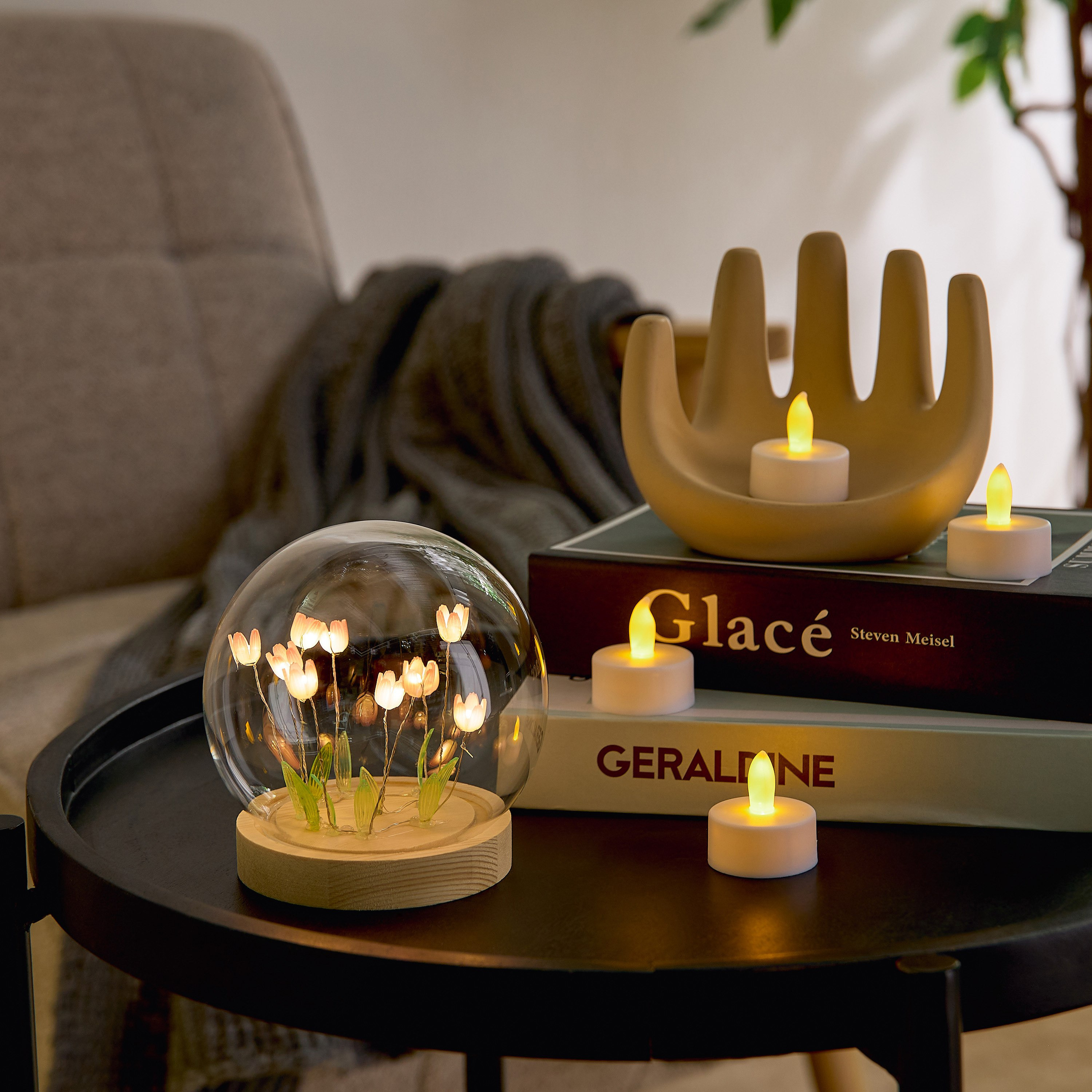 قبة زجاجية كروية بزهورأكريليك و10 لمبات إل إي دي دافئة من دوكس-hbxdiningroom-lighting-decorativesandstringlights-image-5