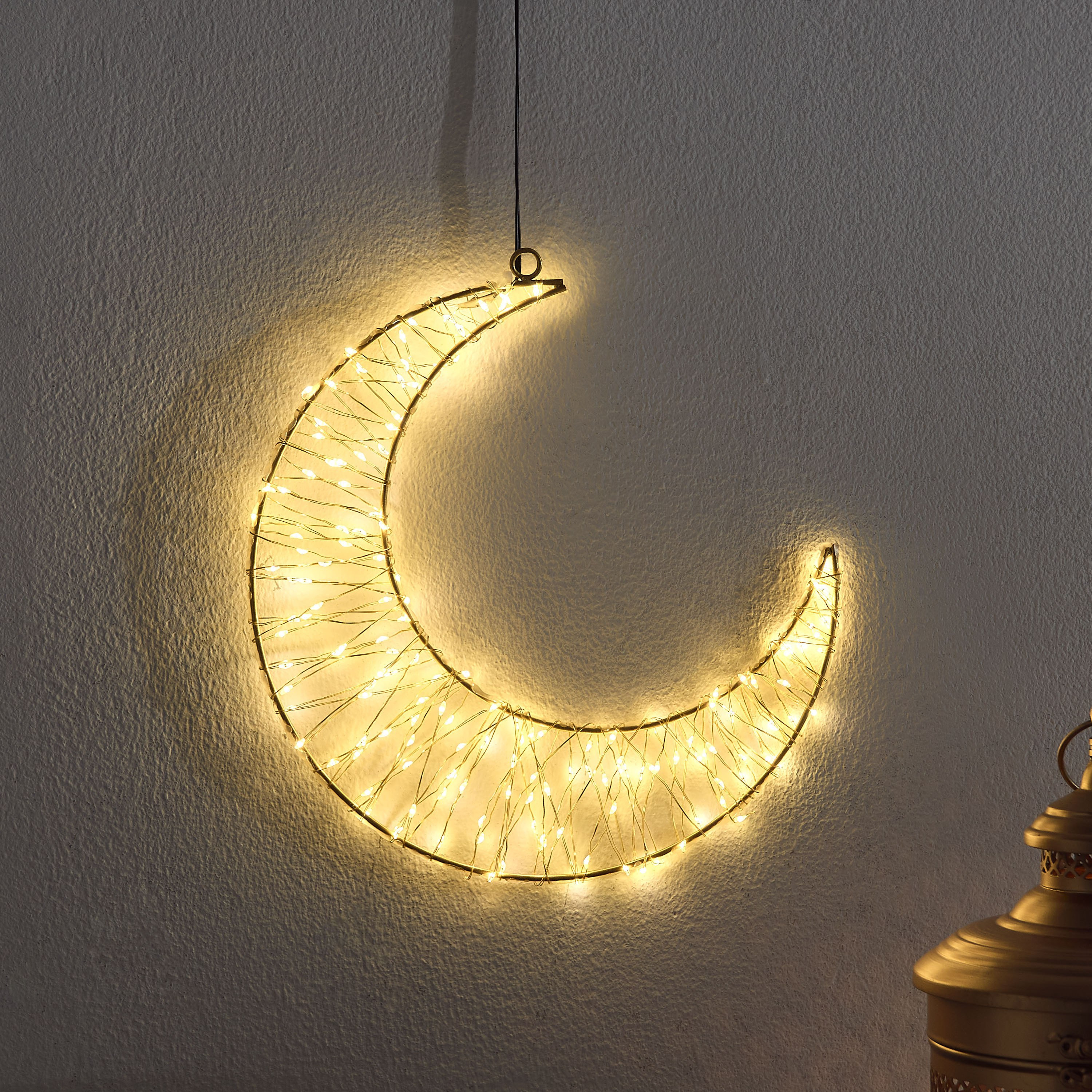 Dux Hanging Iron Wire Moon with 160 Warm LED with USB Plug-hbxdiningroom-lighting-decorativesandstringlights-image-1