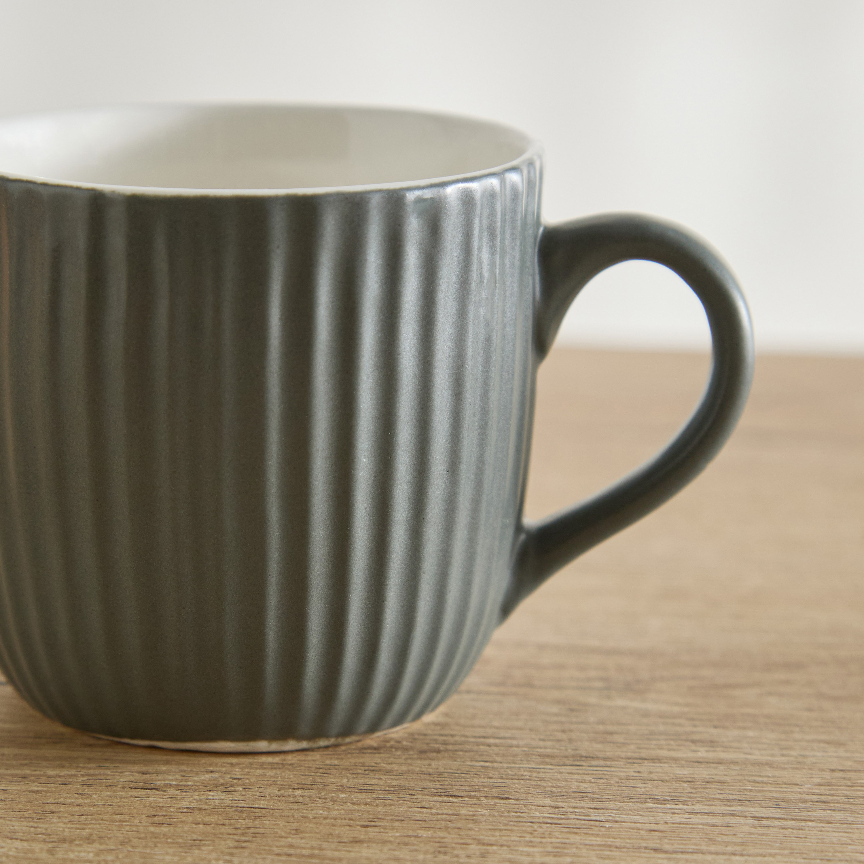 Donna Stoneware Ribbed Mug - 300 ml-hbxhomeware-diningandtabletop-coffeeandteasets-image-3