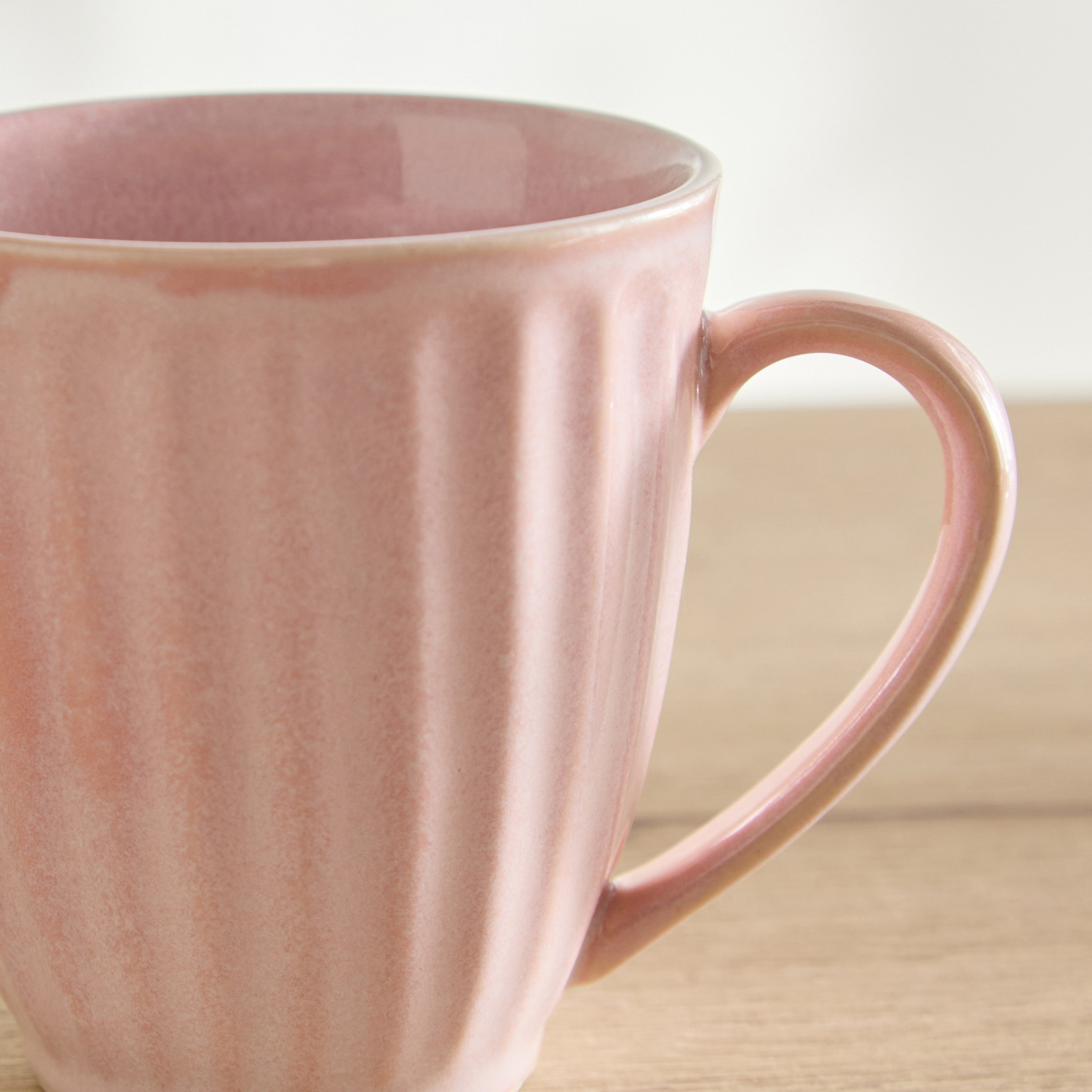 Donna Stoneware Ribbed Mug - 300 ml-hbxhomeware-diningandtabletop-coffeeandteasets-image-3
