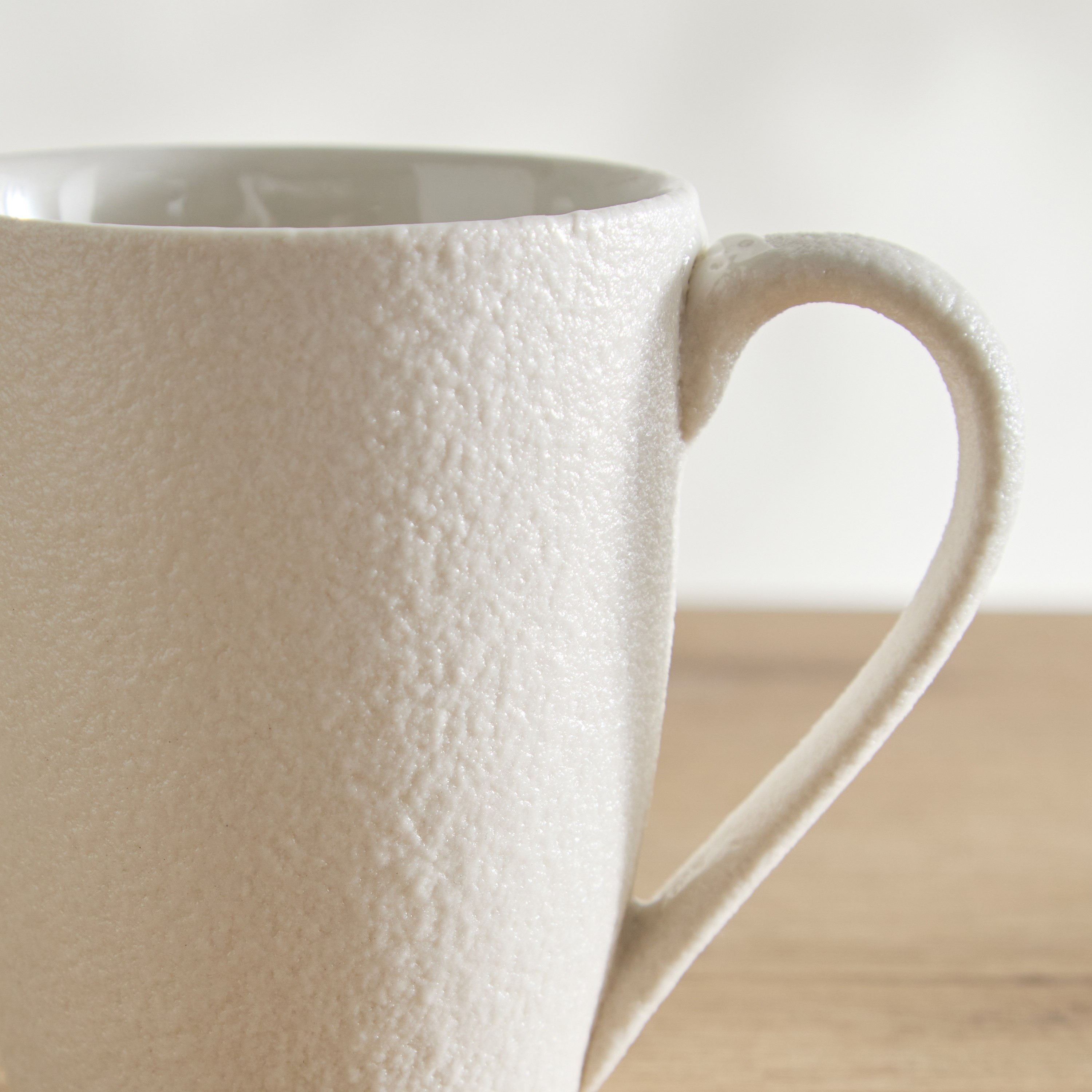 مج بارز الملمس من دونا - 320 مل-hbxhomeware-diningandtabletop-coffeeandteasets-image-3