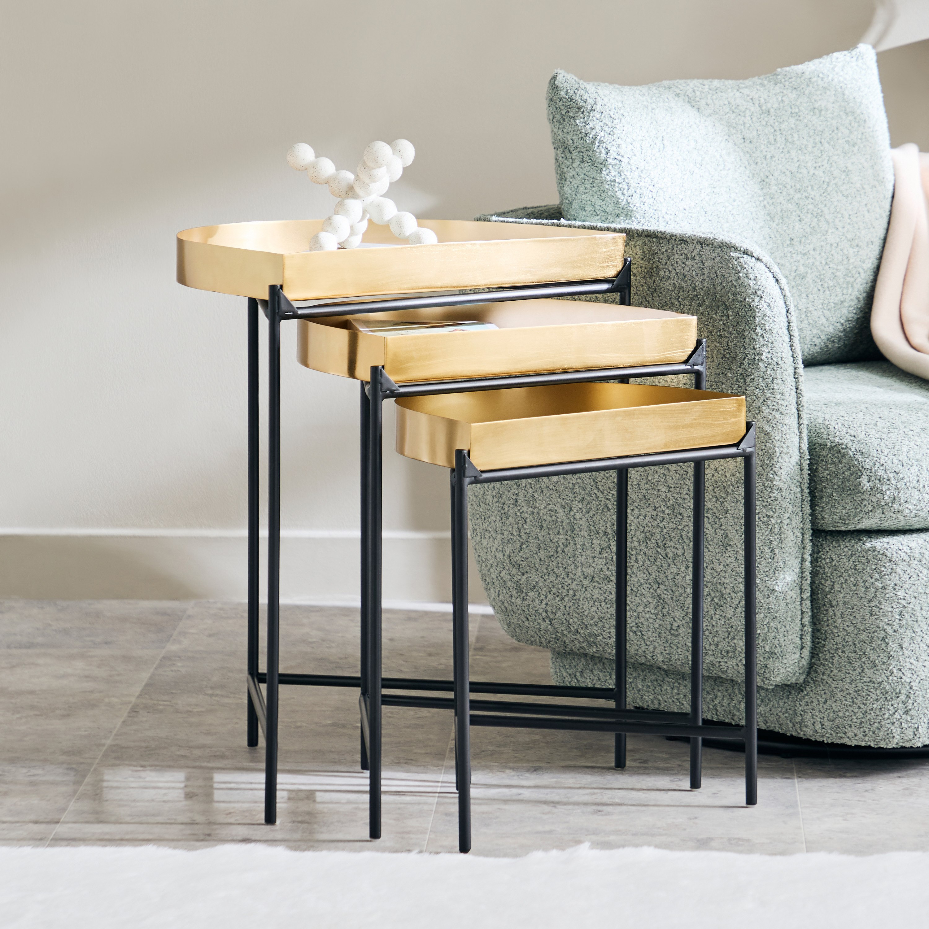 طقم طاولات متداخلة 3 قطع - أباكوس من فيندرا-hbxfurniture-livingroom-nestingtables-image-1